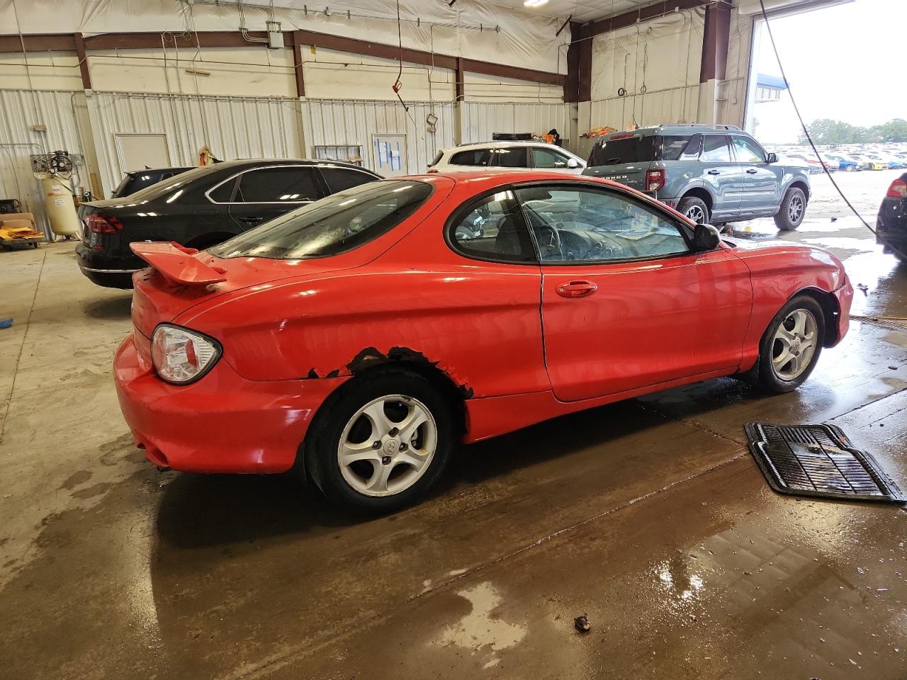 2001 Hyundai Tiburon Red vin: KMHJG25F51U262305