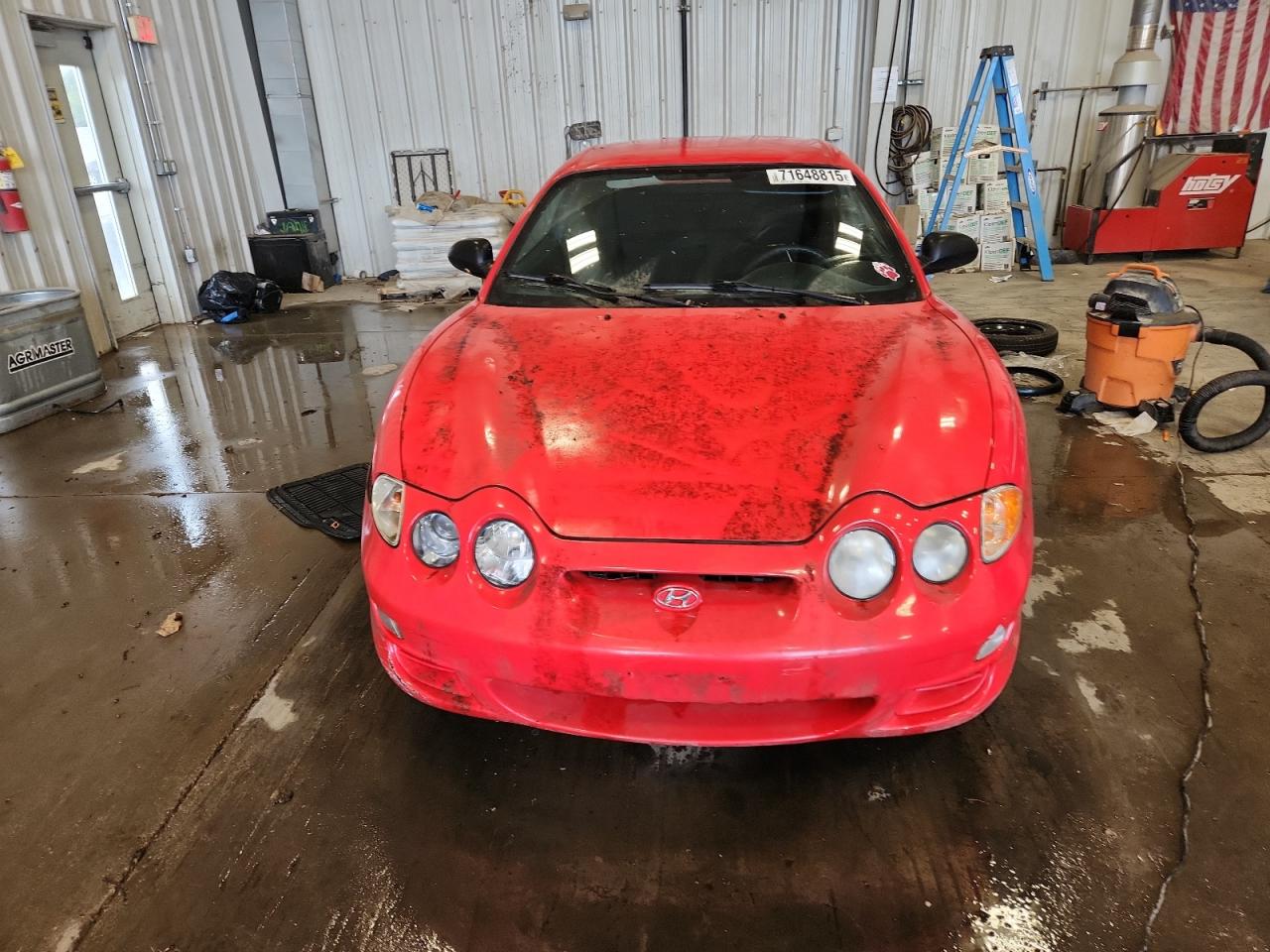 2001 Hyundai Tiburon Red vin: KMHJG25F51U262305