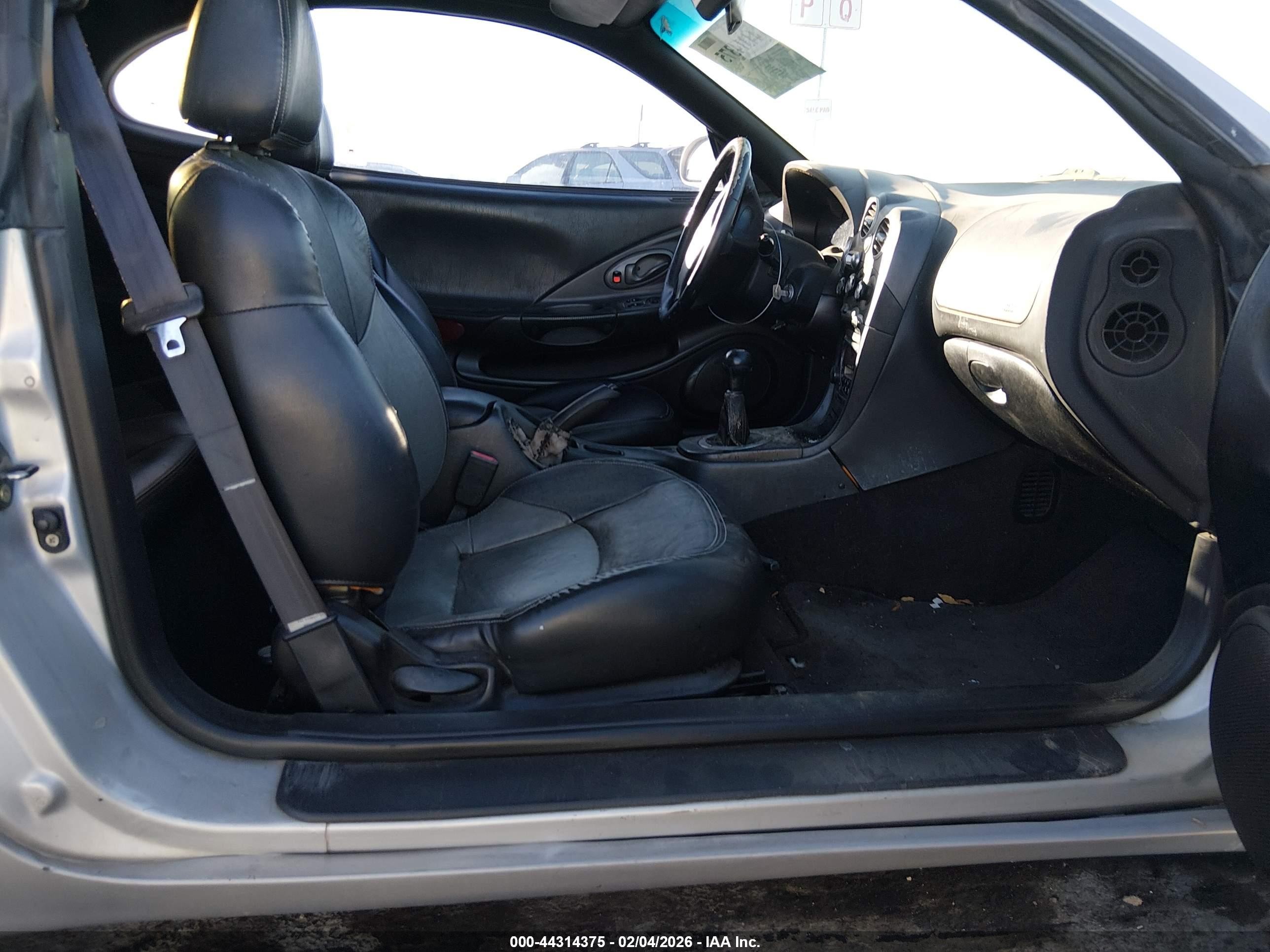 2001 Hyundai Tiburon Base Pkg 1   2 Gray vin: KMHJG35F11U244275