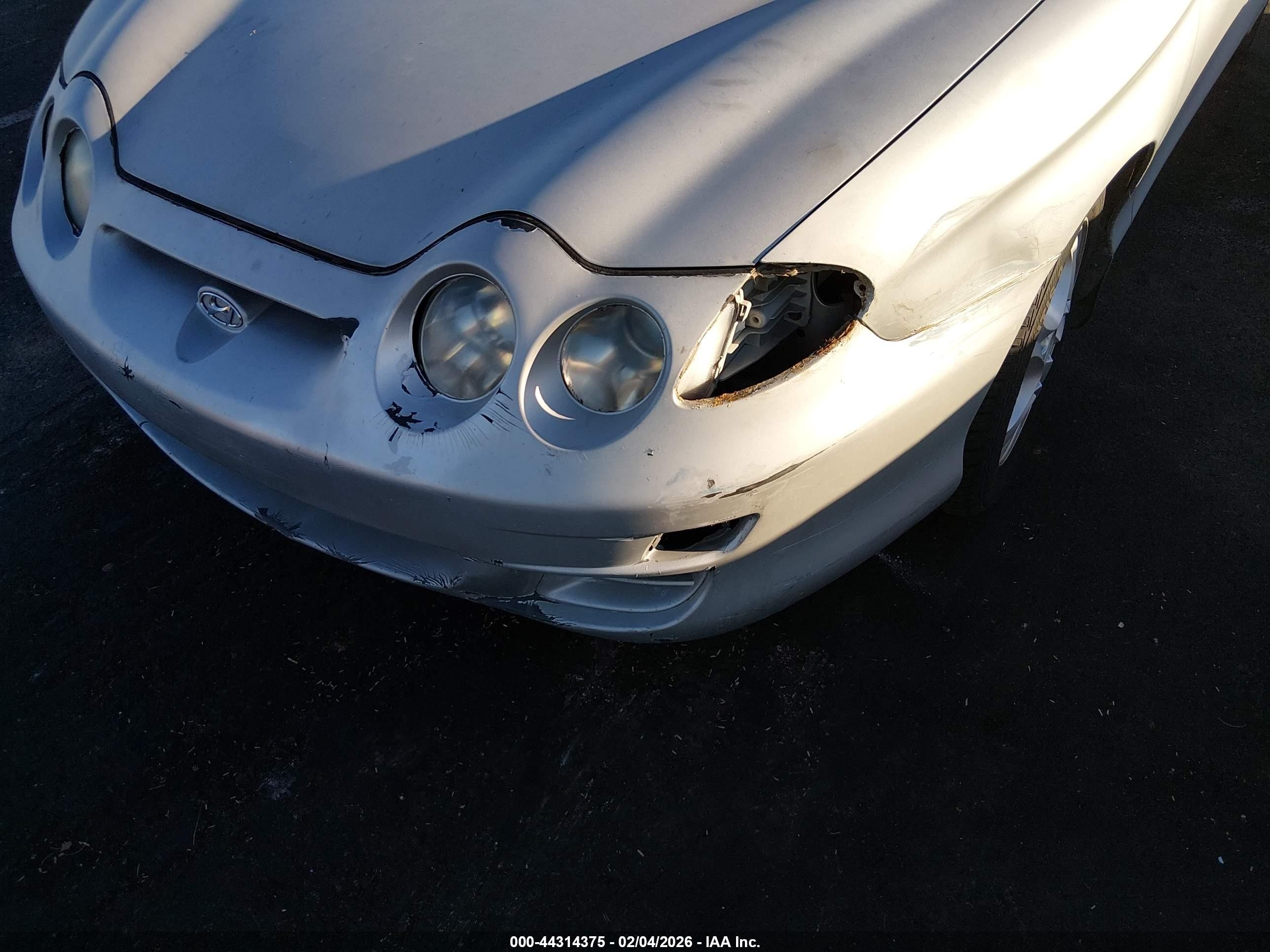2001 Hyundai Tiburon Base Pkg 1   2 Gray vin: KMHJG35F11U244275