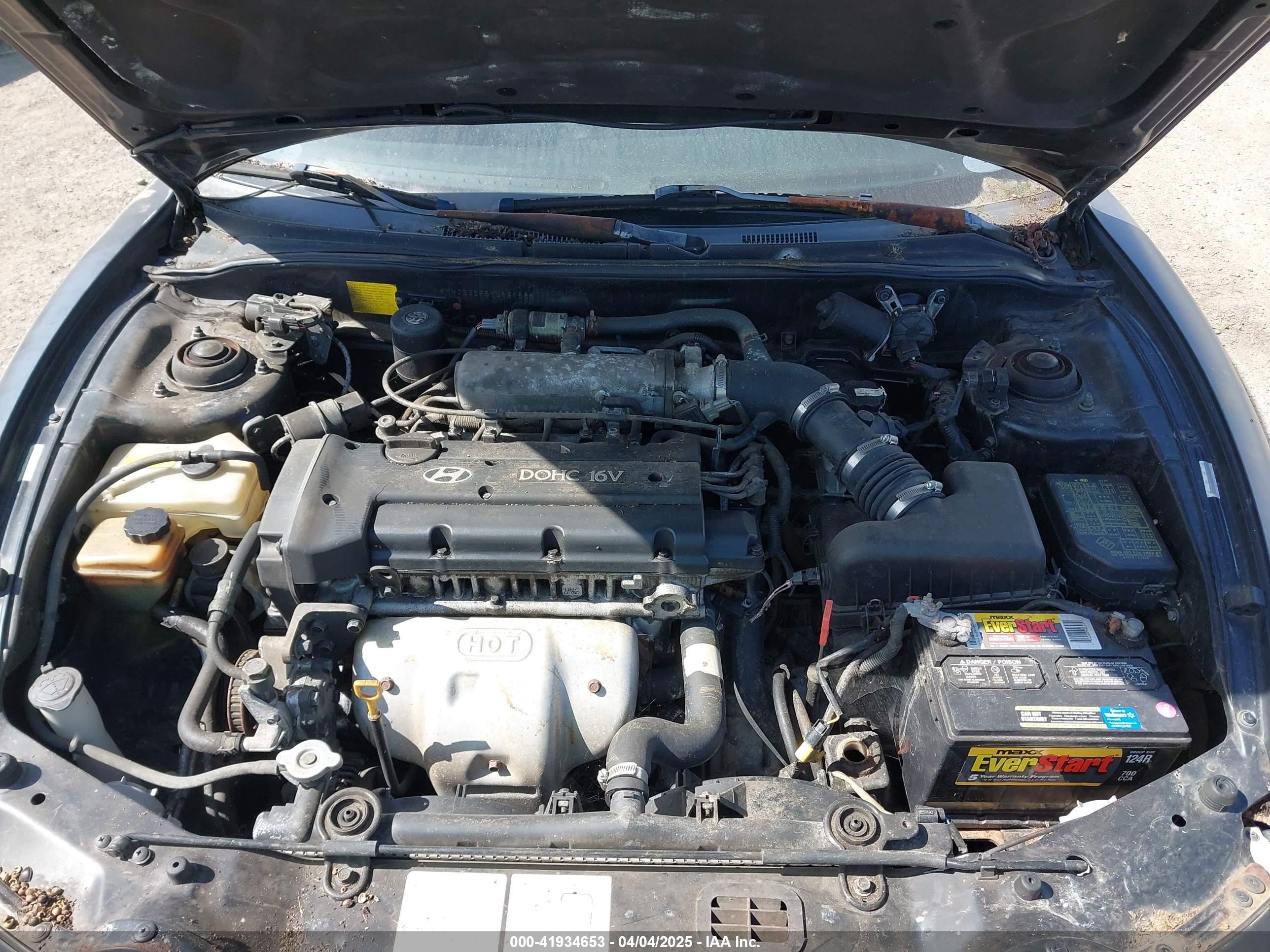 2000 Hyundai Tiburon   Black vin: KMHJG35F5YU191588