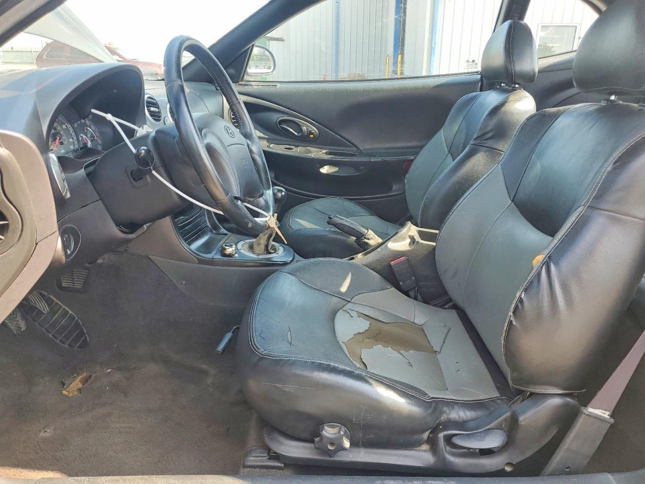 2000 Hyundai Tiburon Base Black vin: KMHJG35F6YU198209