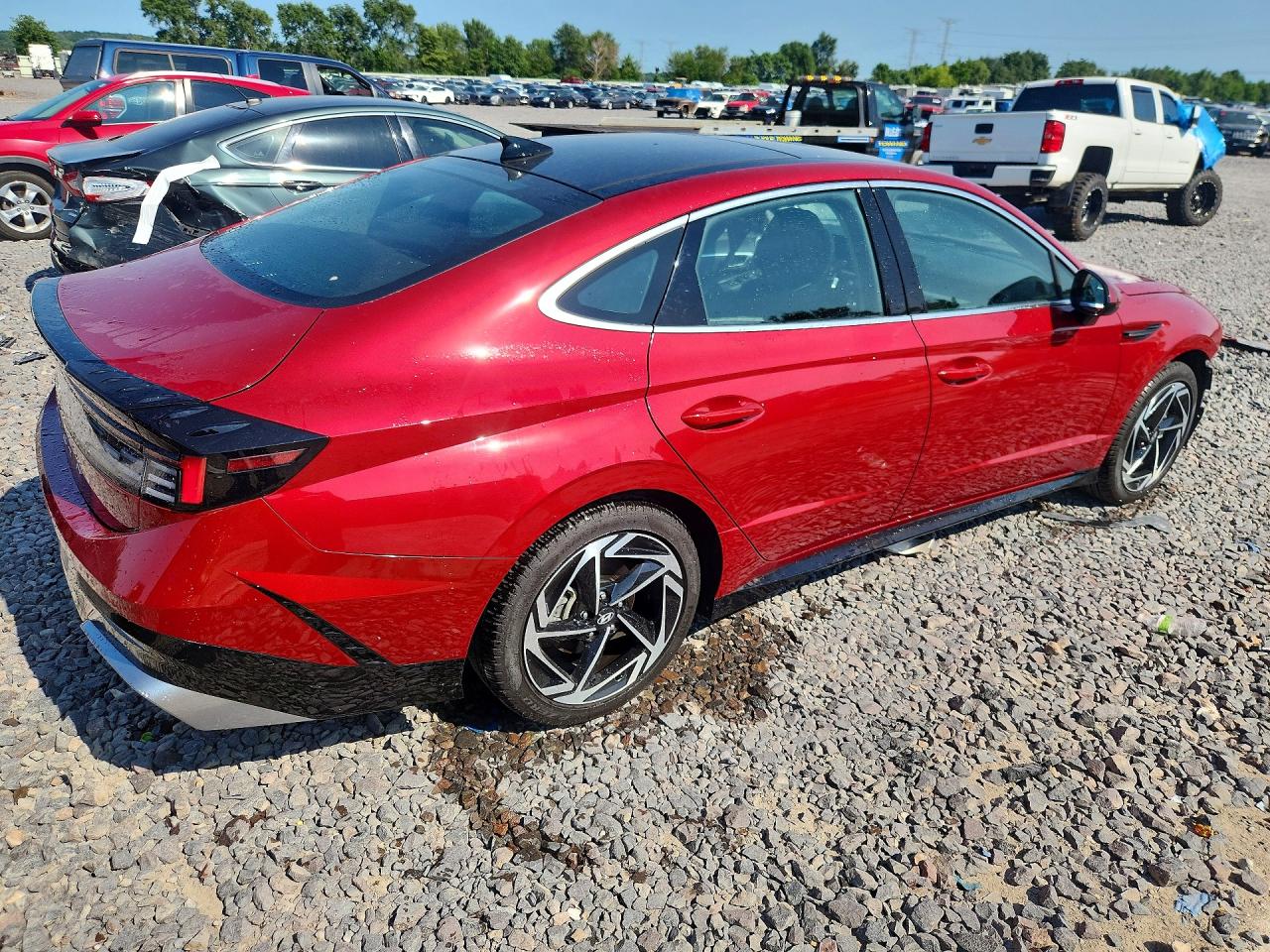 2025 Hyundai Sonata Sel Red vin: KMHL14JA1SA501903