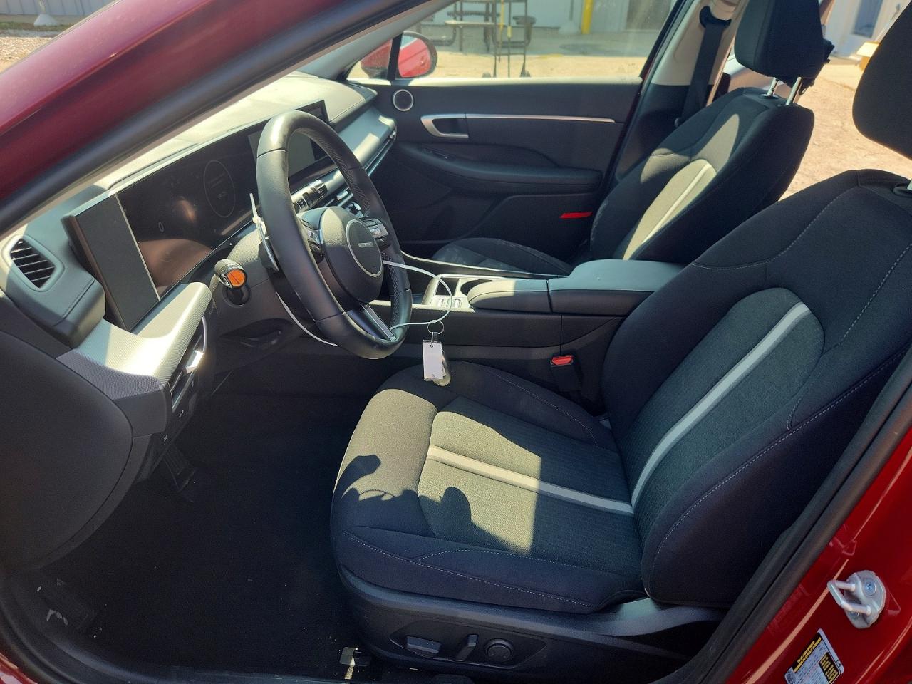 2025 Hyundai Sonata Sel Red vin: KMHL14JA1SA501903