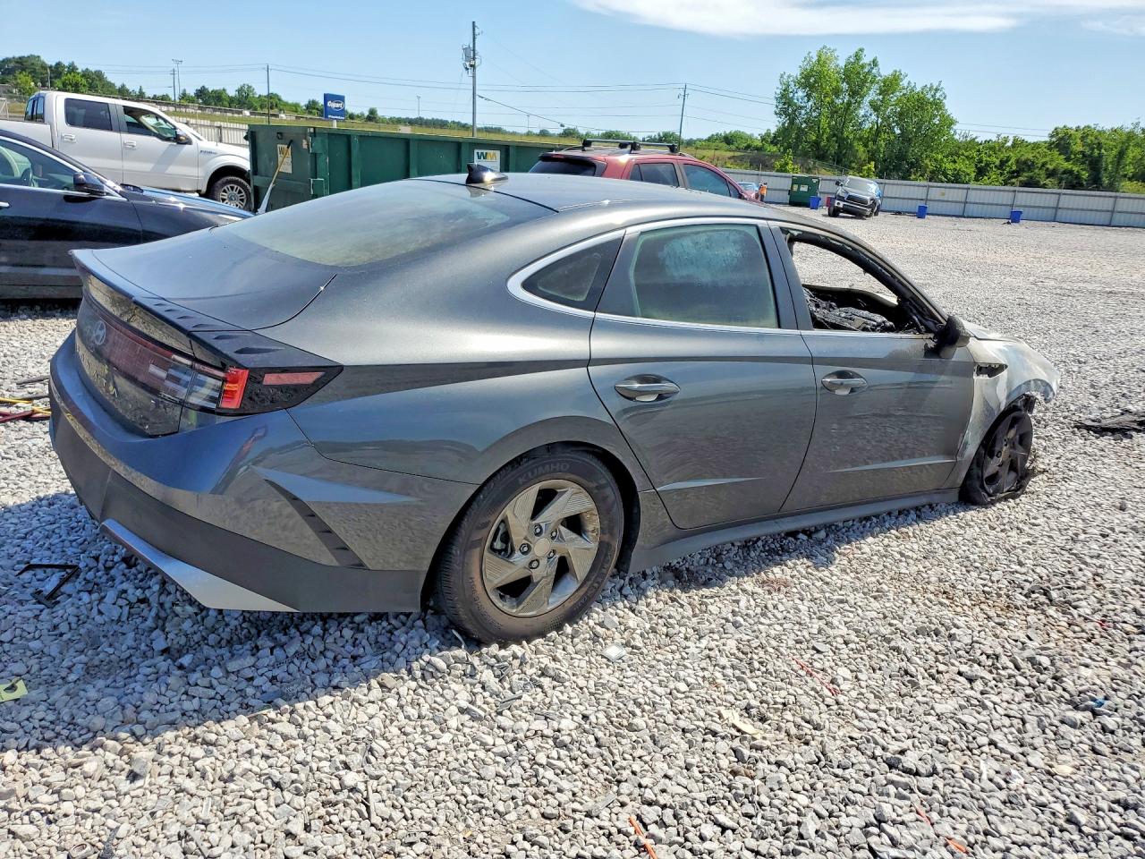 2025 Hyundai Sonata Se Charcoal vin: KMHL24JA1SA507696