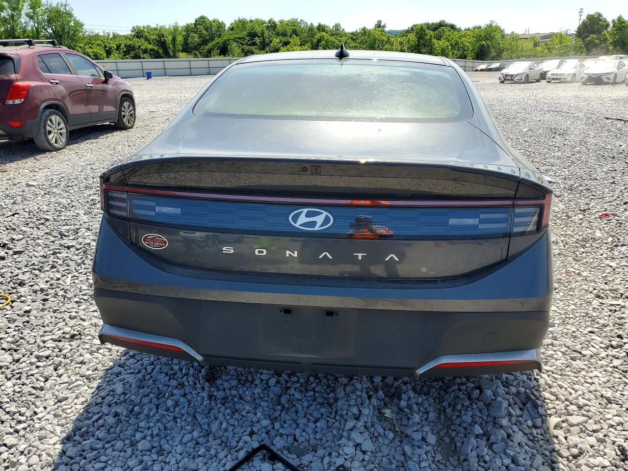 2025 Hyundai Sonata Se Charcoal vin: KMHL24JA1SA507696
