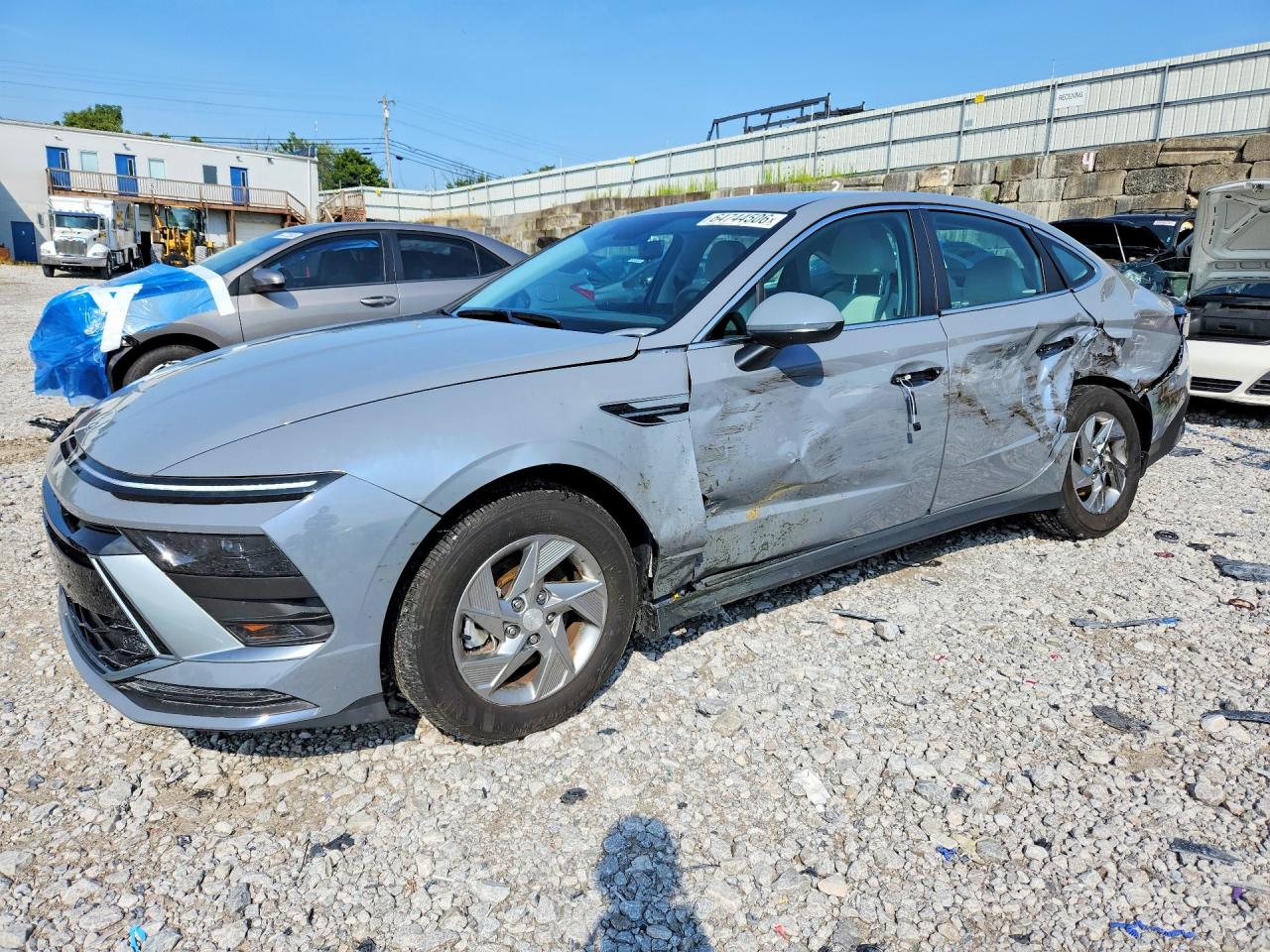 2025 Hyundai Sonata Se Gray vin: KMHL24JA3SA492537