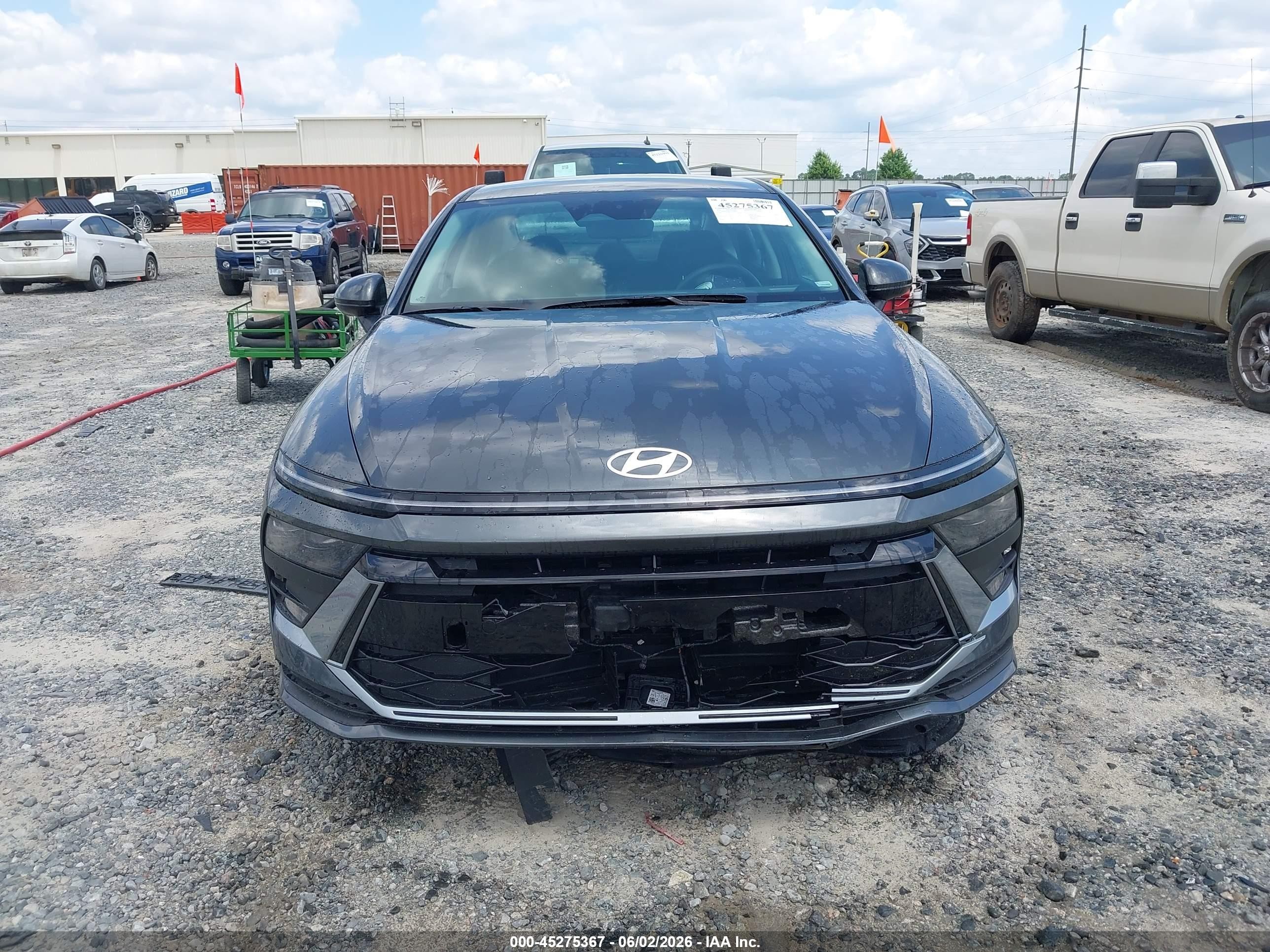 2026 Hyundai Sonata Hybrid Blue Gray vin: KMHL24JJ2TA145654