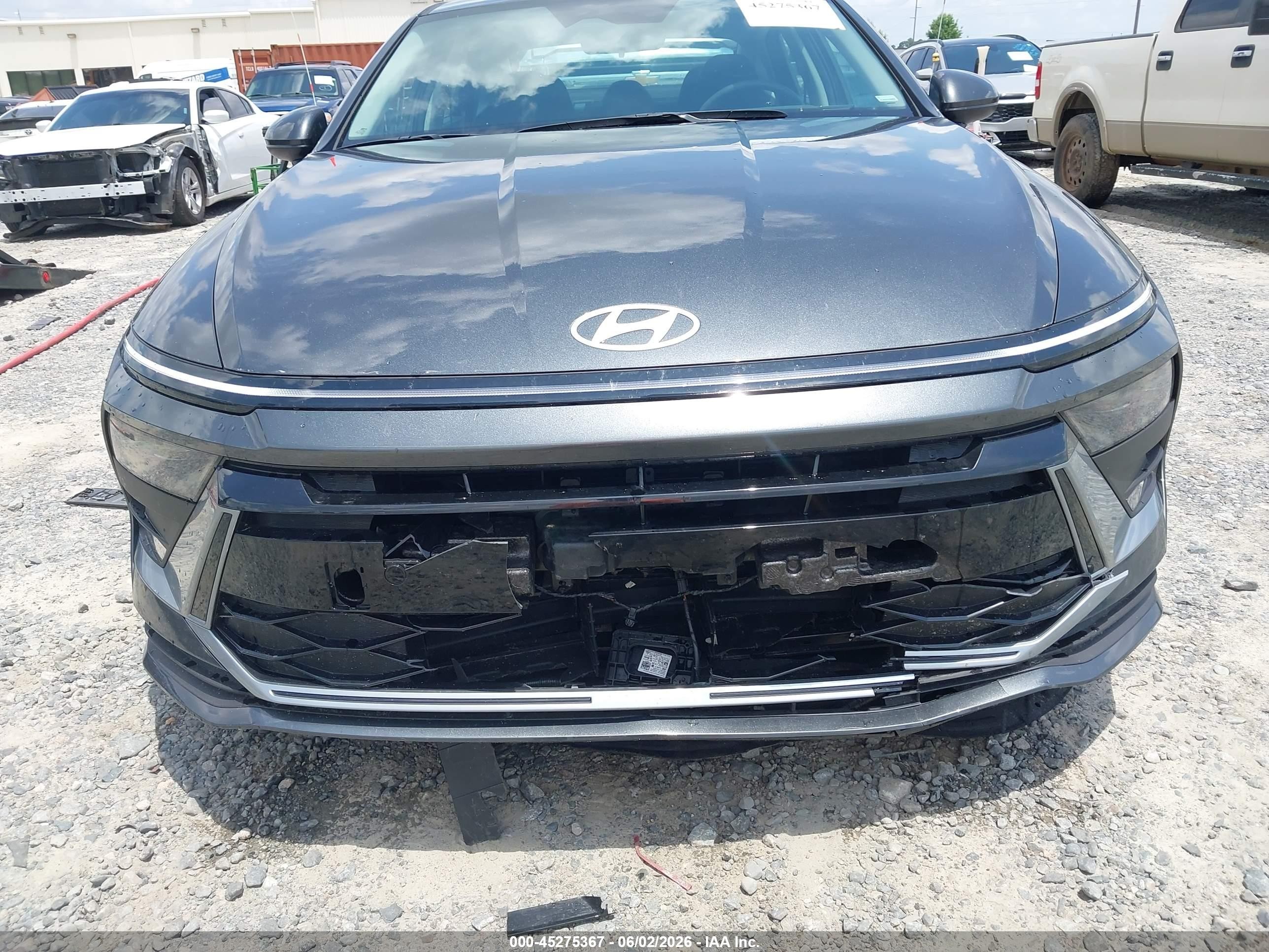 2026 Hyundai Sonata Hybrid Blue Gray vin: KMHL24JJ2TA145654