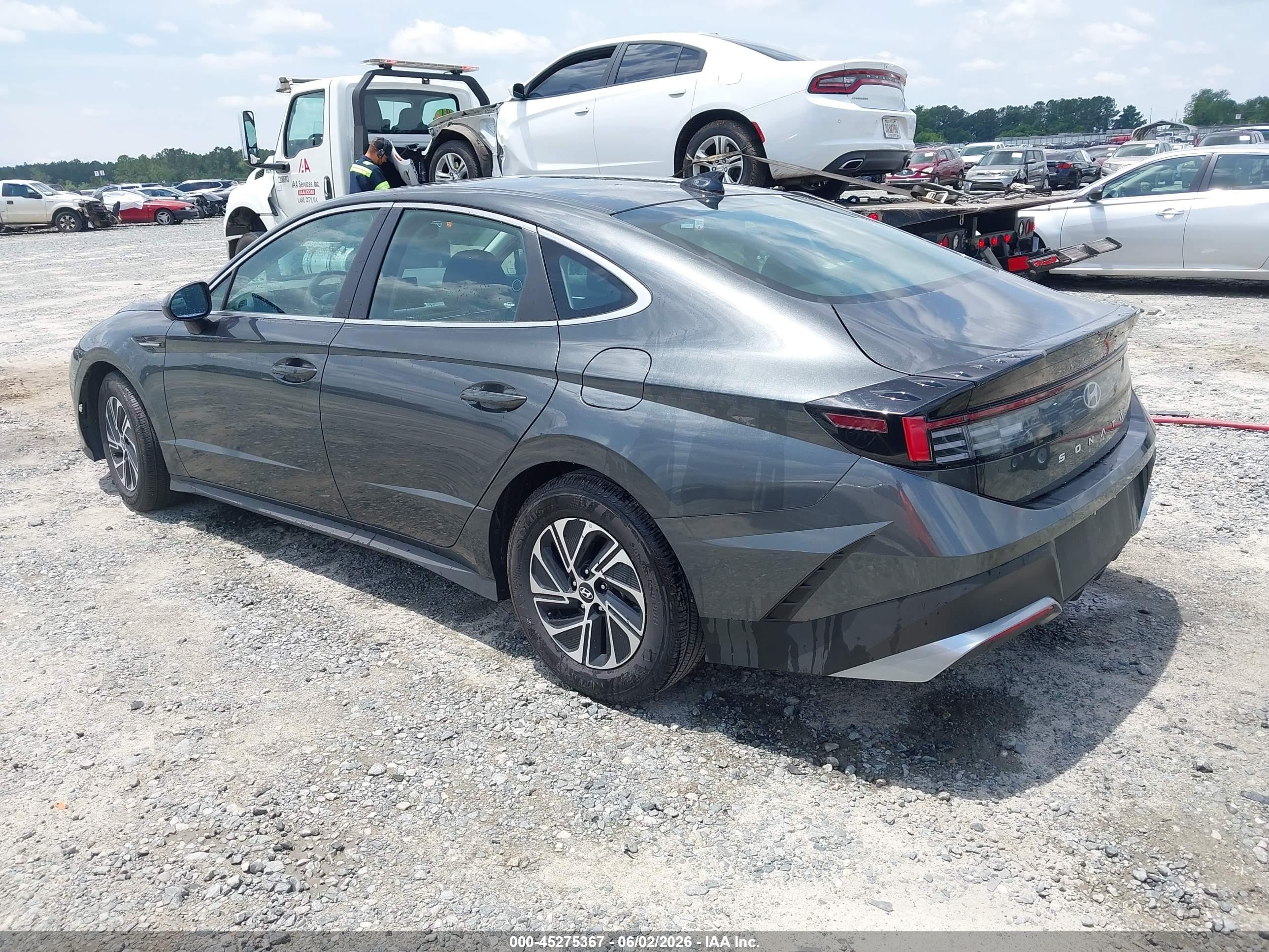 2026 Hyundai Sonata Hybrid Blue Gray vin: KMHL24JJ2TA145654
