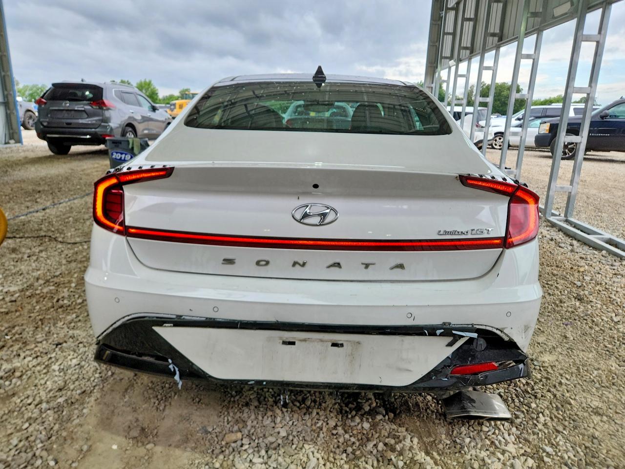 2021 Hyundai Sonata Limited White vin: KMHL34J26MA157068