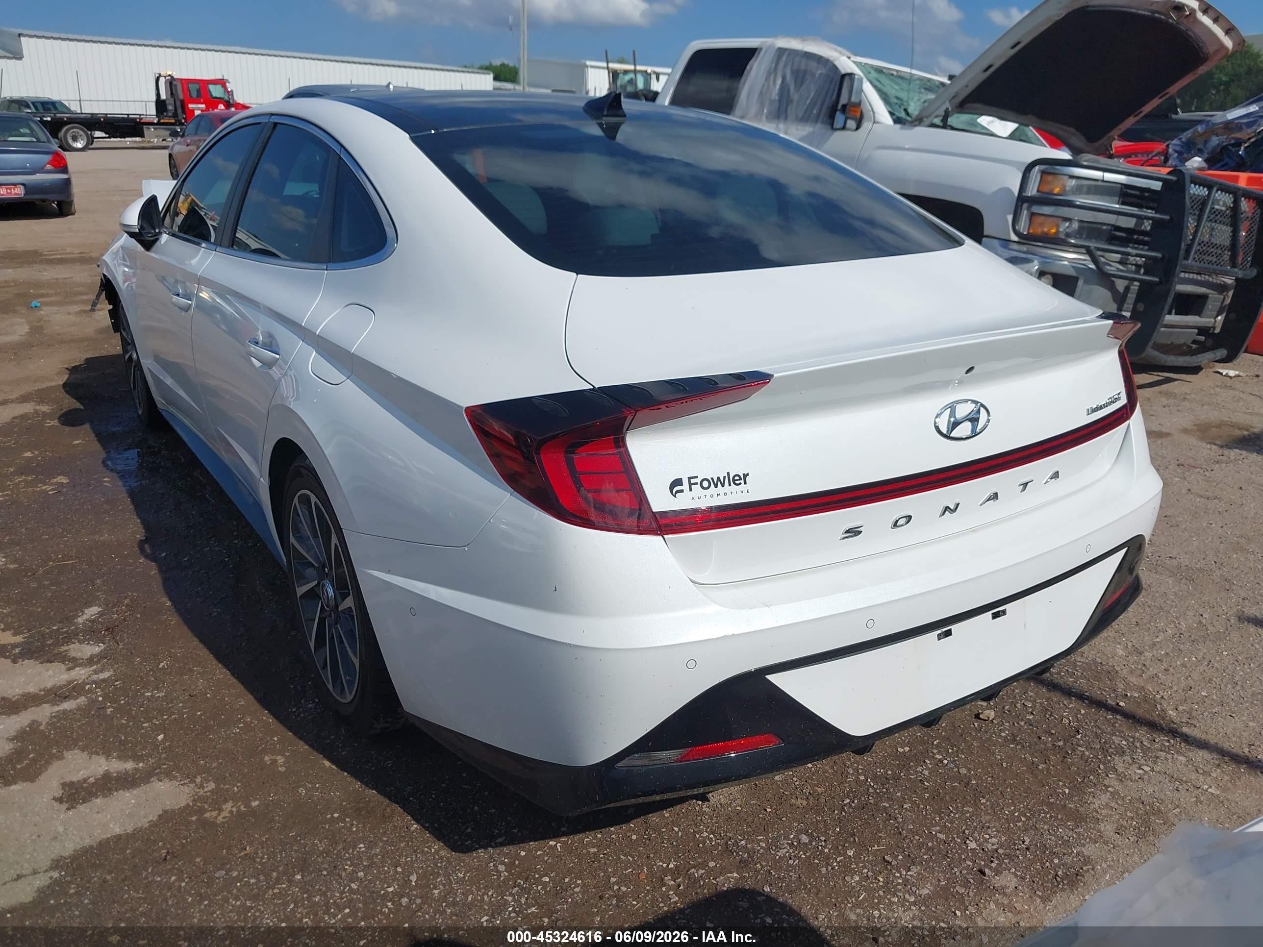 2022 Hyundai Sonata Limited White vin: KMHL34J29NA179731