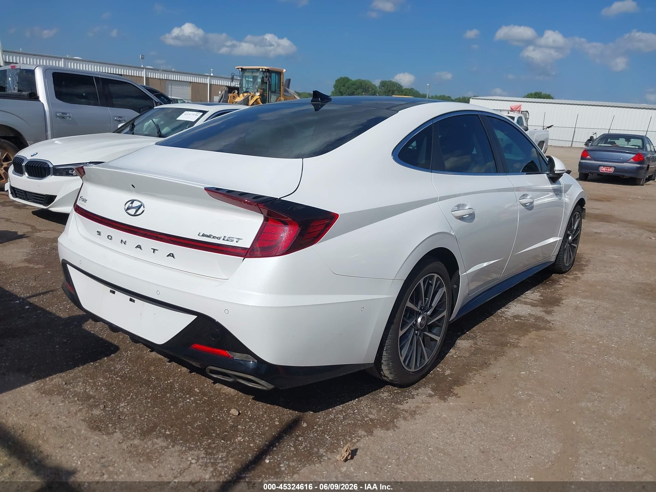 2022 Hyundai Sonata Limited White vin: KMHL34J29NA179731