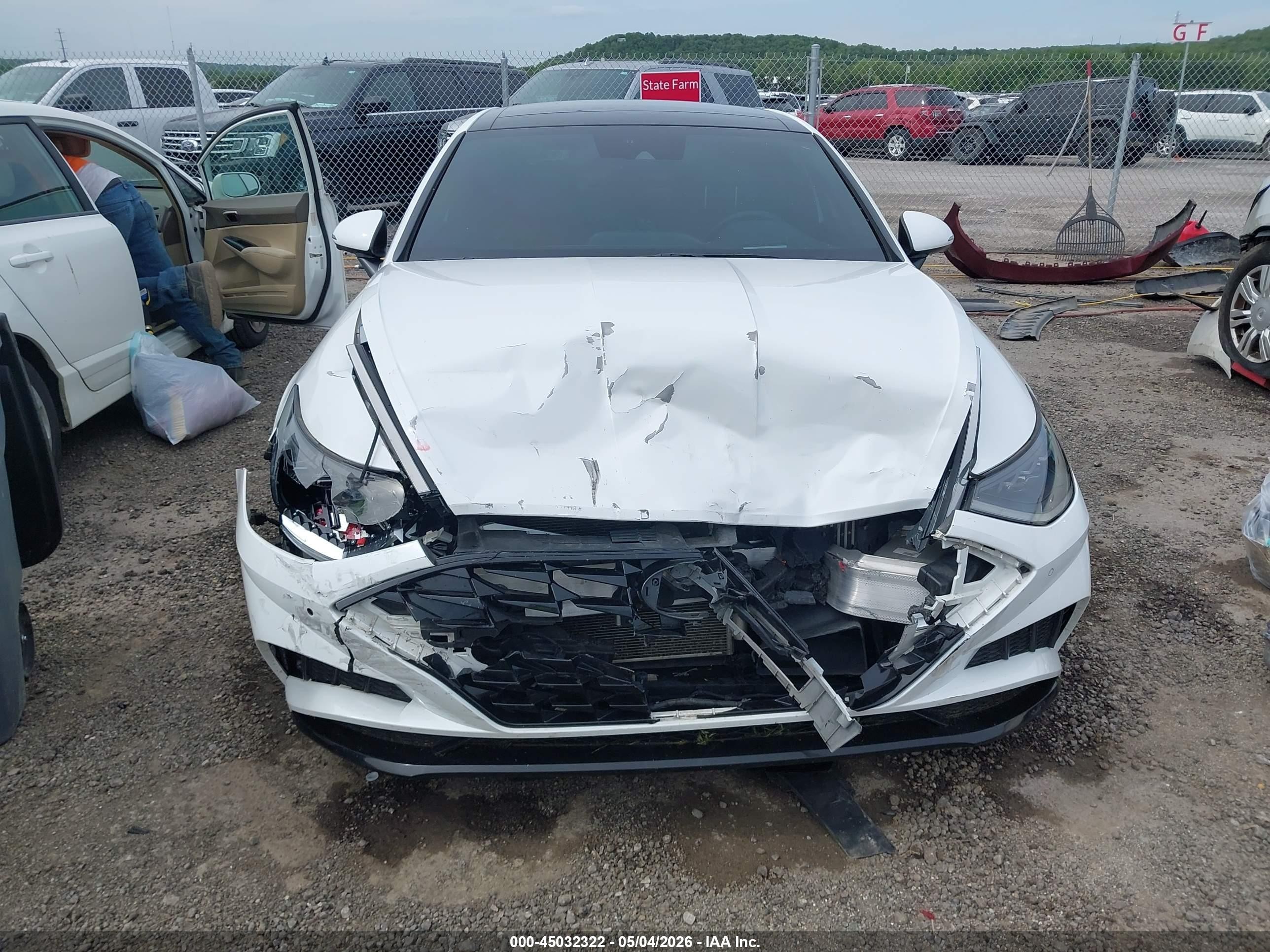 2022 Hyundai Sonata Limited White vin: KMHL34J29NA229267