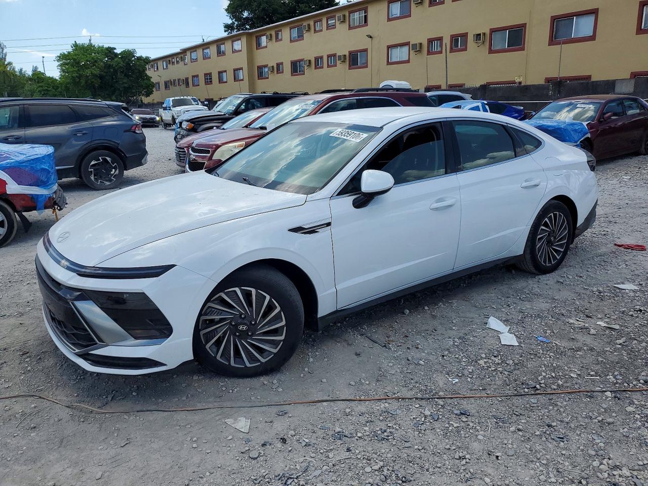 2025 Hyundai Sonata Hybrid Sel White vin: KMHL34JJ3SA110231