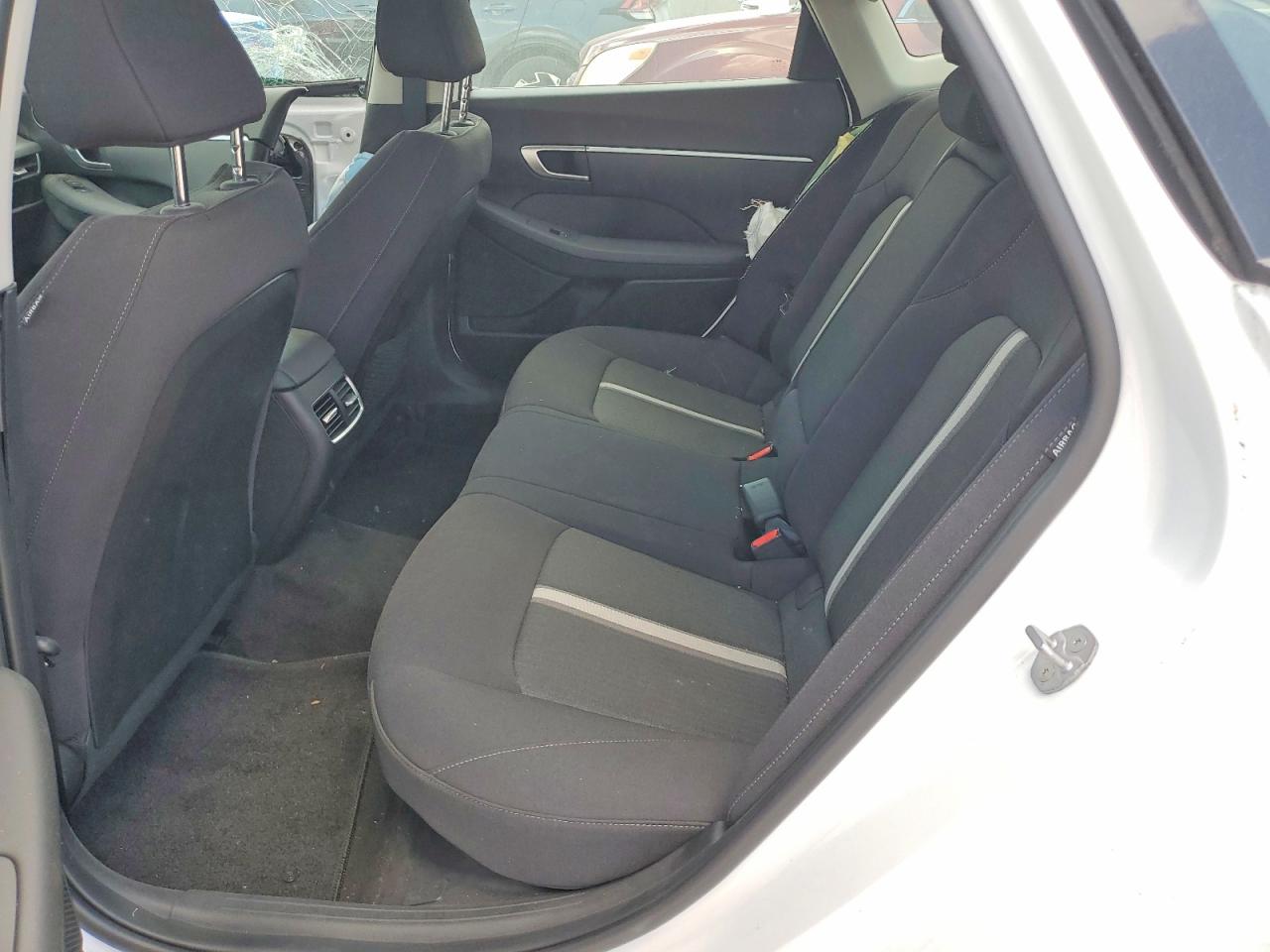 2025 Hyundai Sonata Hybrid Sel White vin: KMHL34JJ3SA110231