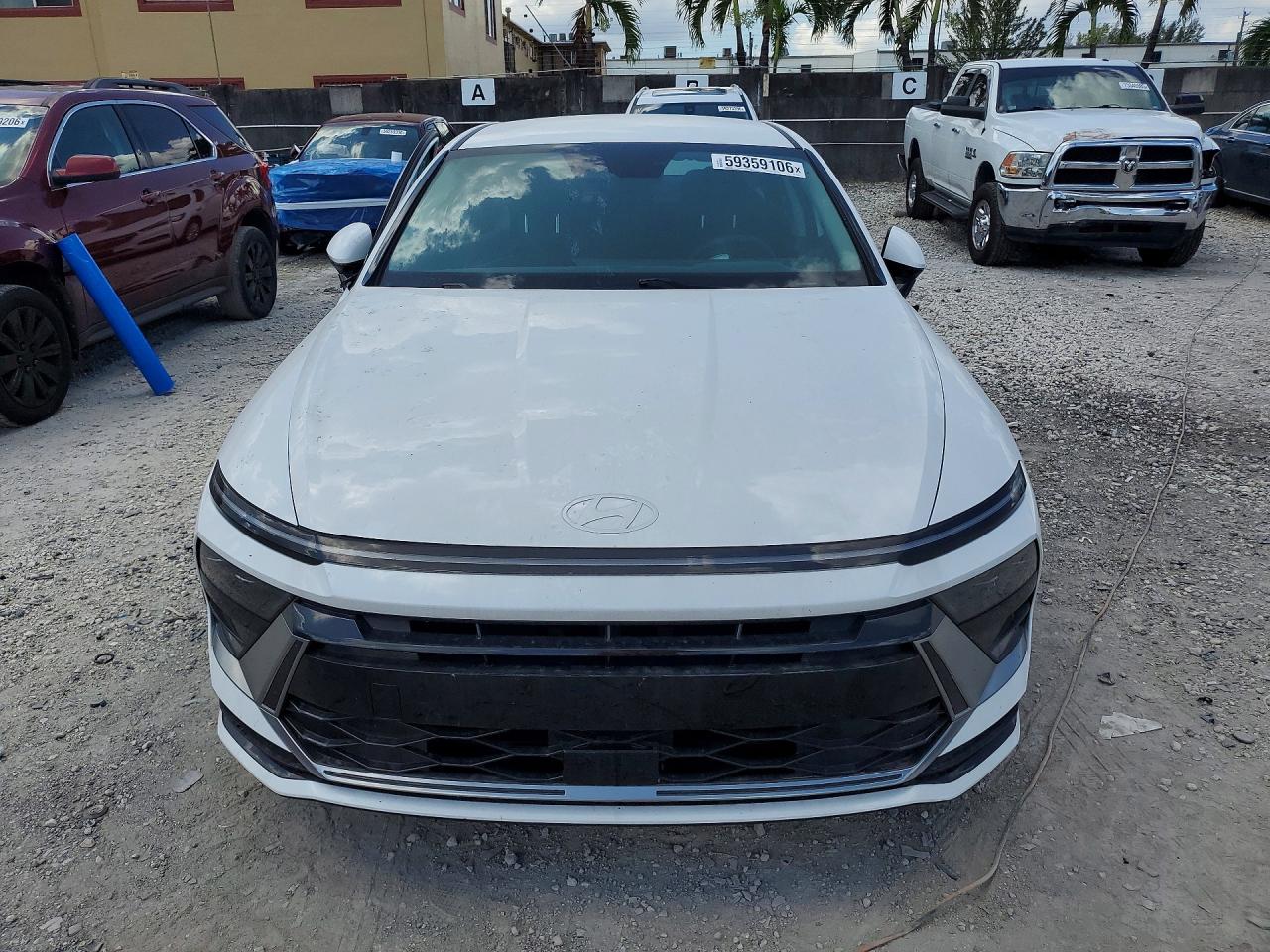 2025 Hyundai Sonata Hybrid Sel White vin: KMHL34JJ3SA110231