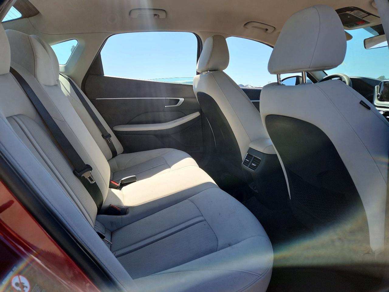 2023 Hyundai Sonata Hybrid Sel Red vin: KMHL34JJXPA074139