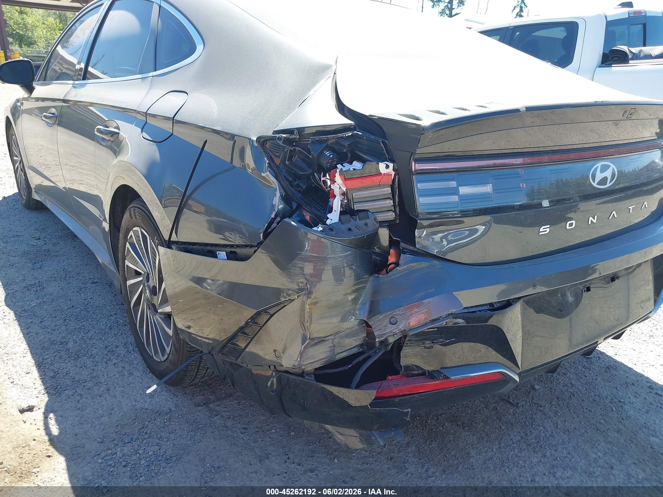 2024 Hyundai Sonata Hybrid Limited Gray vin: KMHL54JJ7RA090974