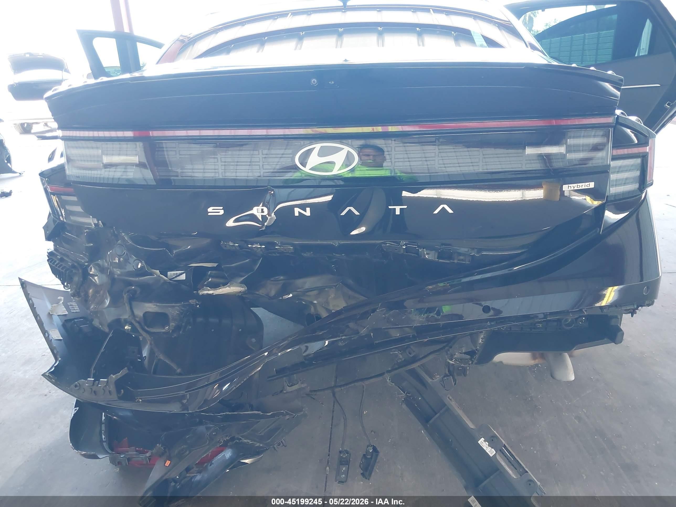 2025 Hyundai Sonata Hybrid Limited Black vin: KMHL54JJ9SA111118