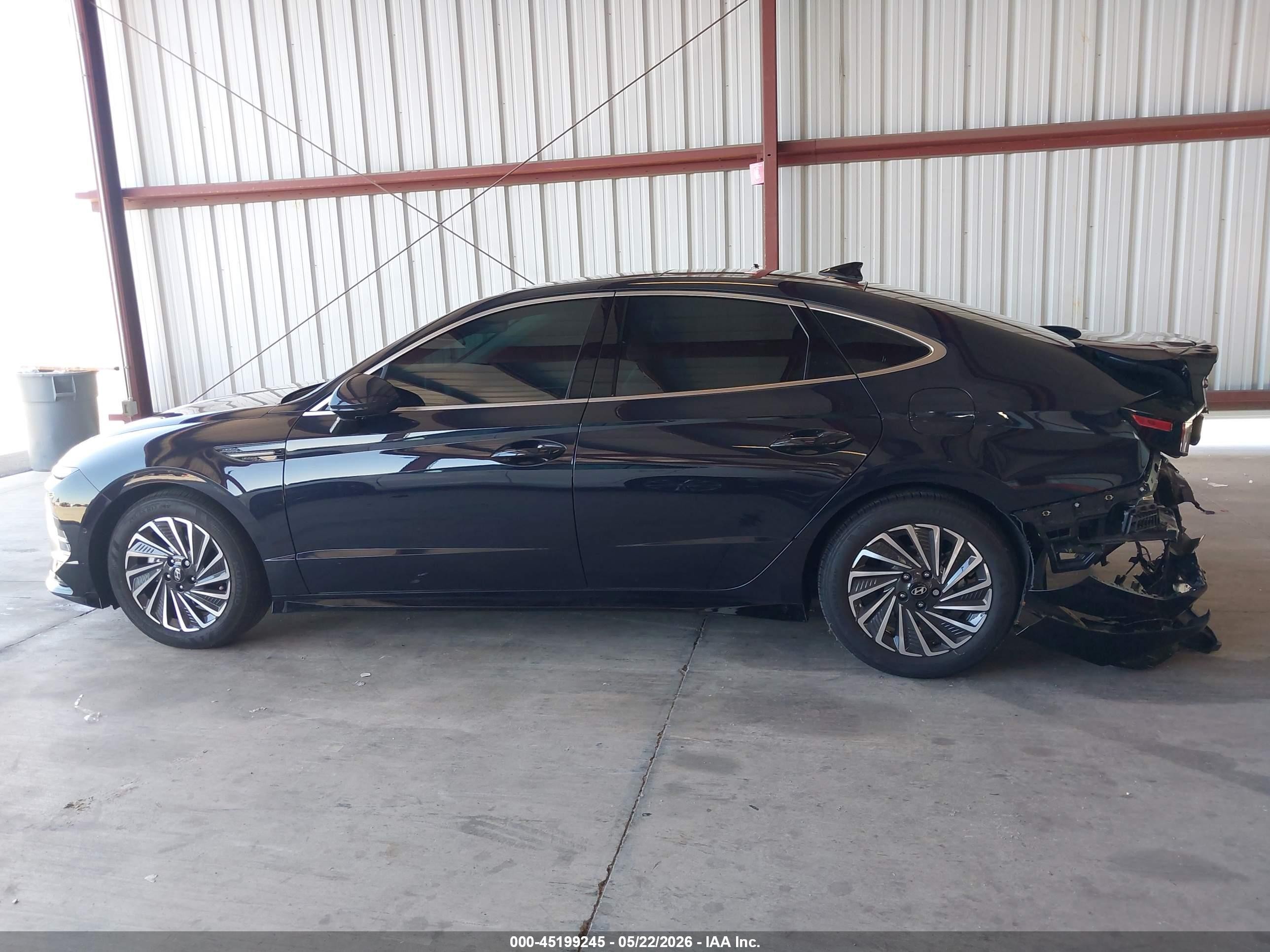 2025 Hyundai Sonata Hybrid Limited Black vin: KMHL54JJ9SA111118