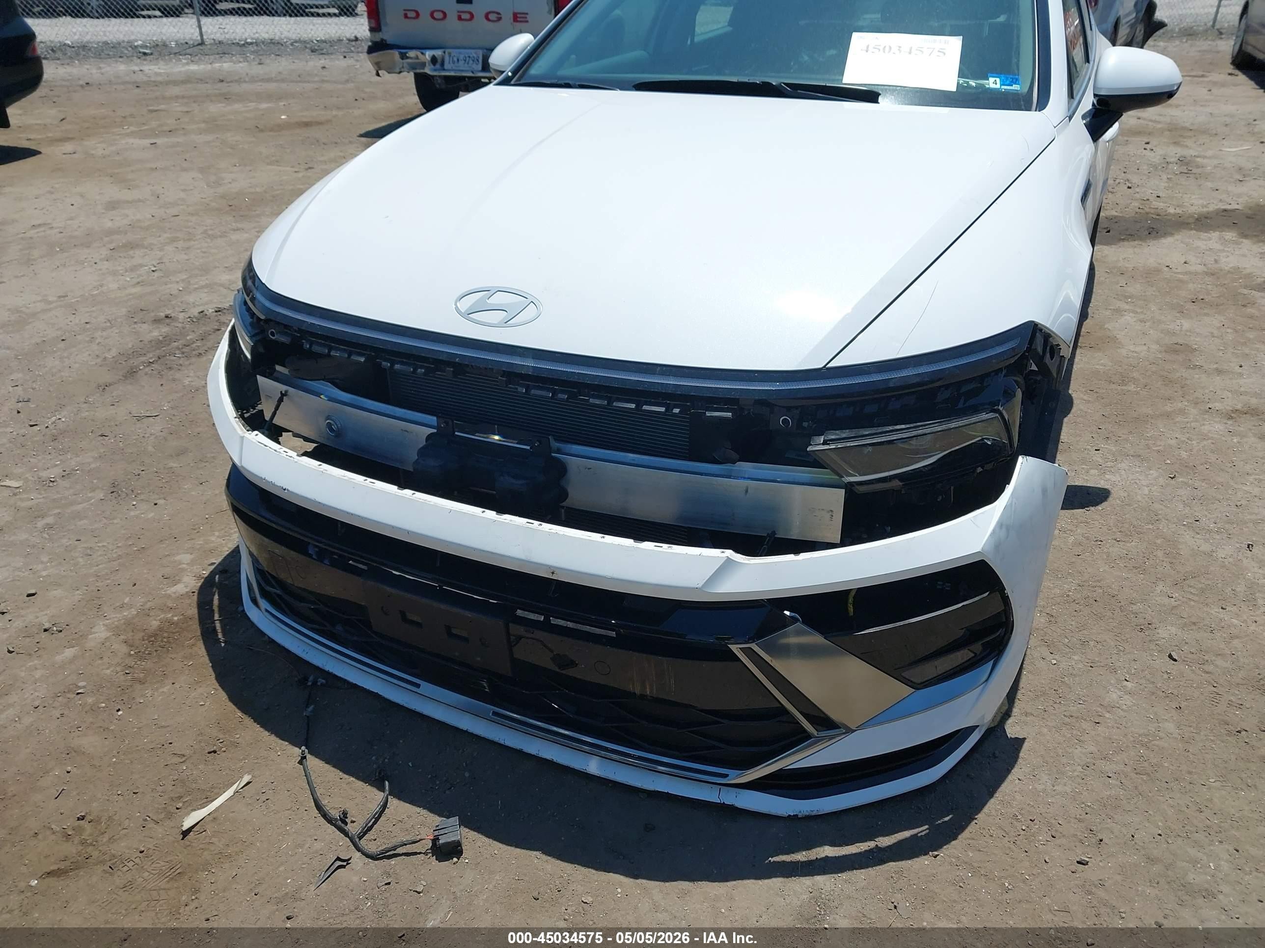 2025 Hyundai Sonata Sel White vin: KMHL64JA5SA475677