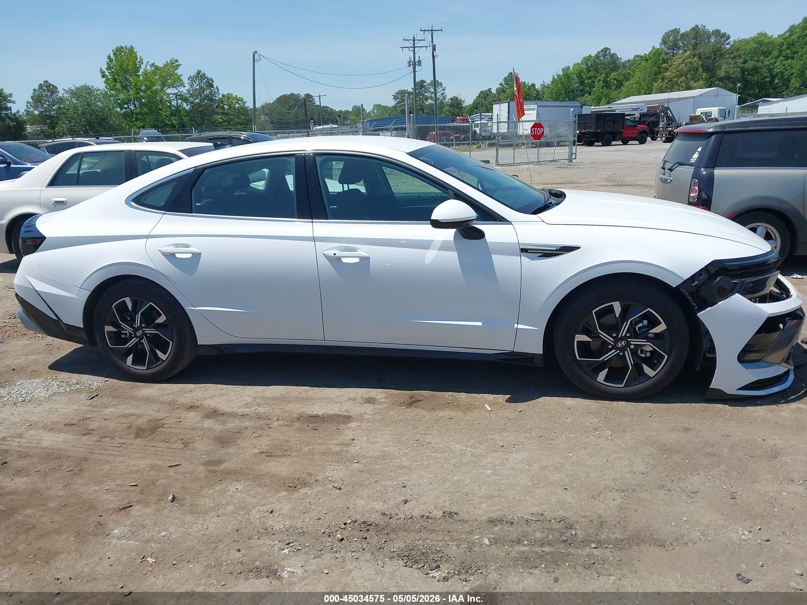 2025 Hyundai Sonata Sel White vin: KMHL64JA5SA475677