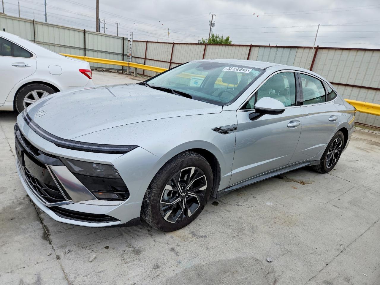 2025 Hyundai Sonata Sel Gray vin: KMHL64JA8SA452541