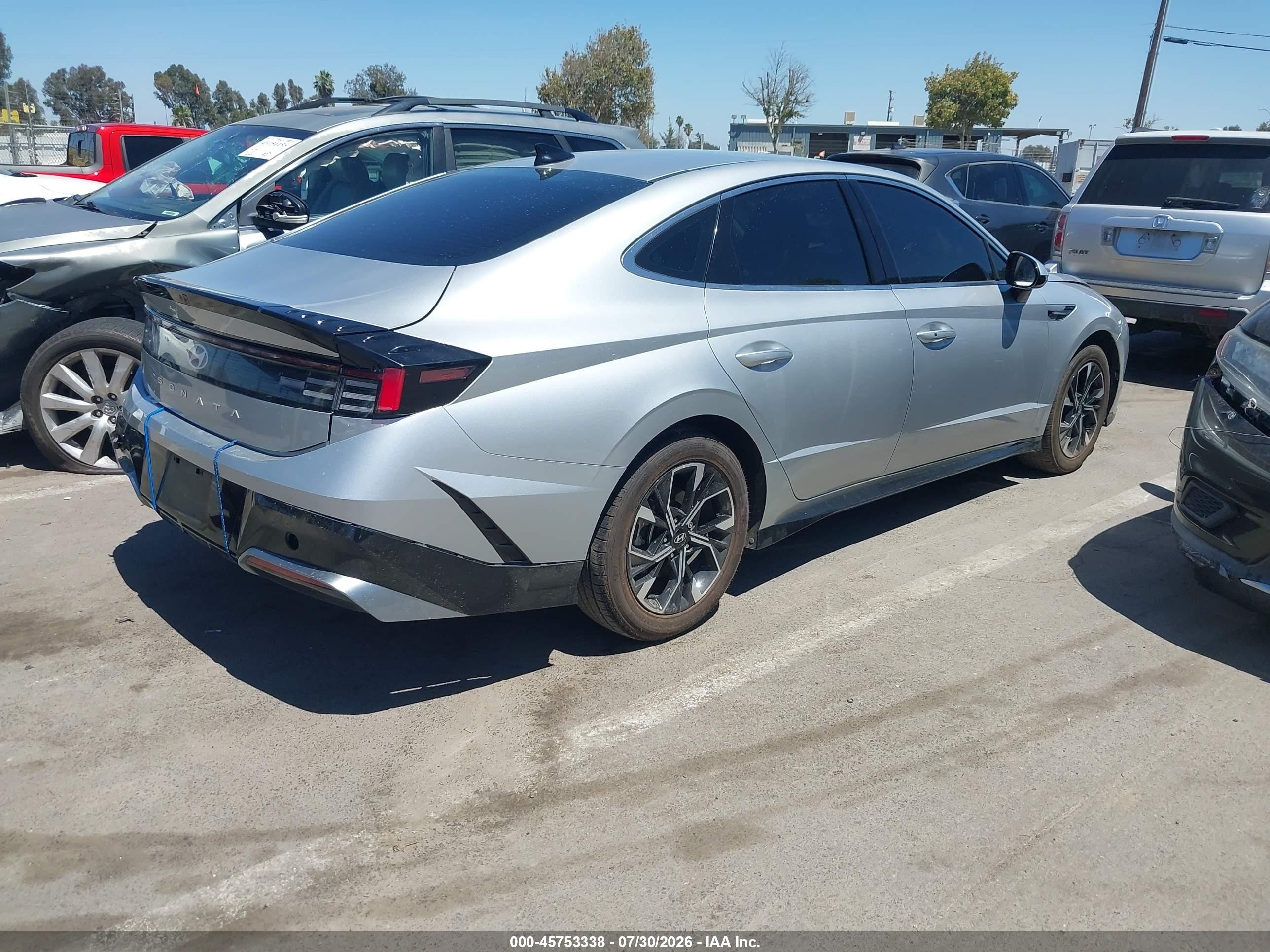 2024 Hyundai Sonata Sel Silver vin: KMHL64JAXRA390067