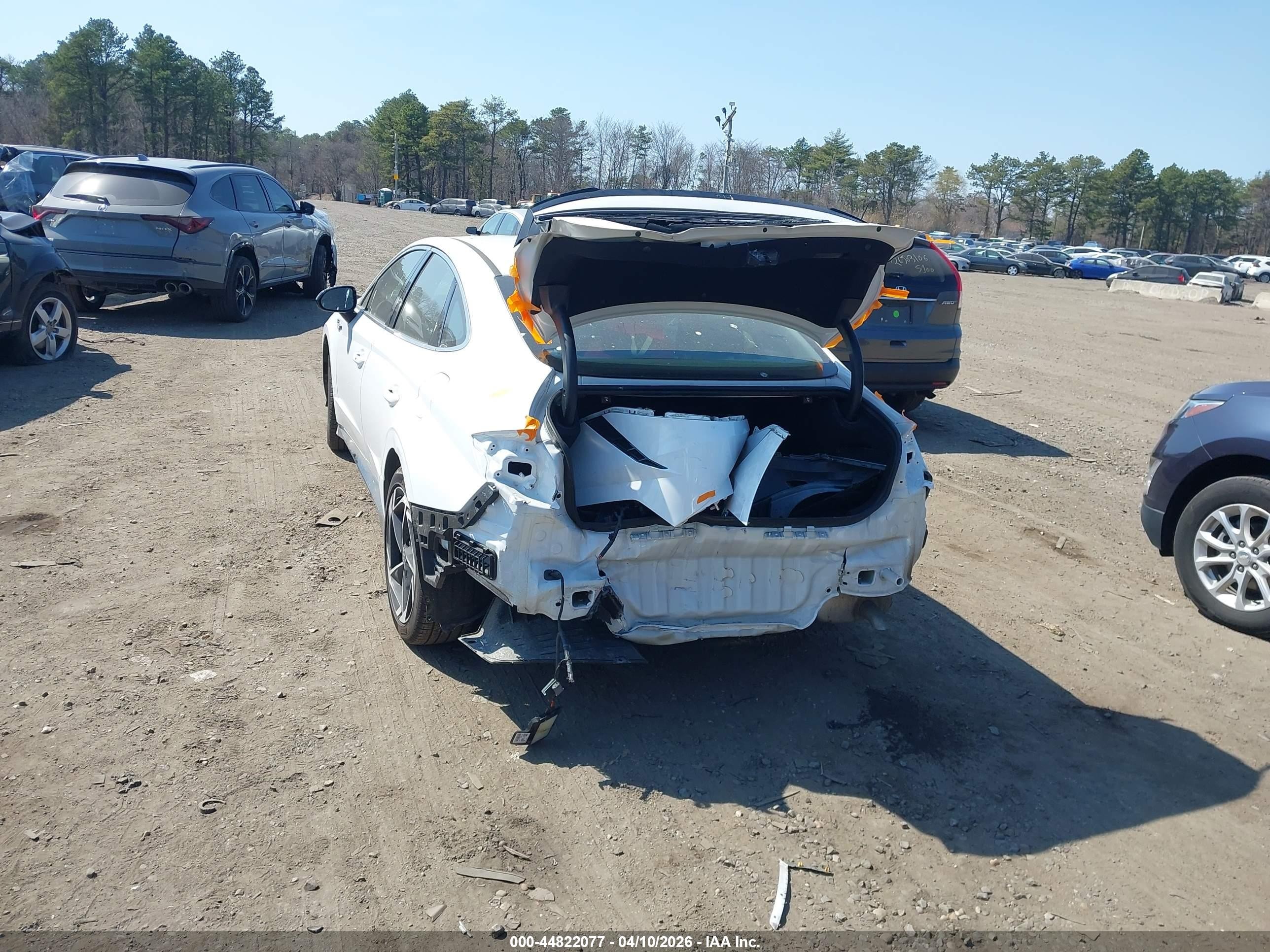 2026 Hyundai Sonata Sel Sport White vin: KMHL64JAXTA534790