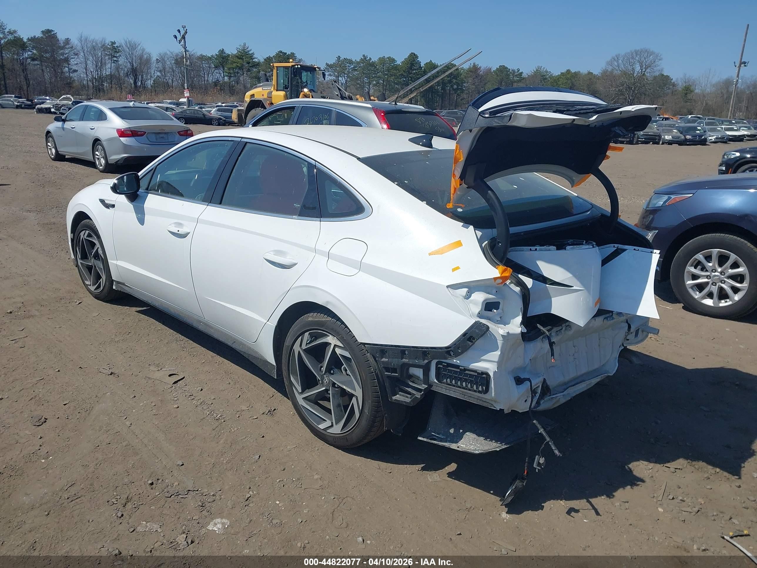 2026 Hyundai Sonata Sel Sport White vin: KMHL64JAXTA534790