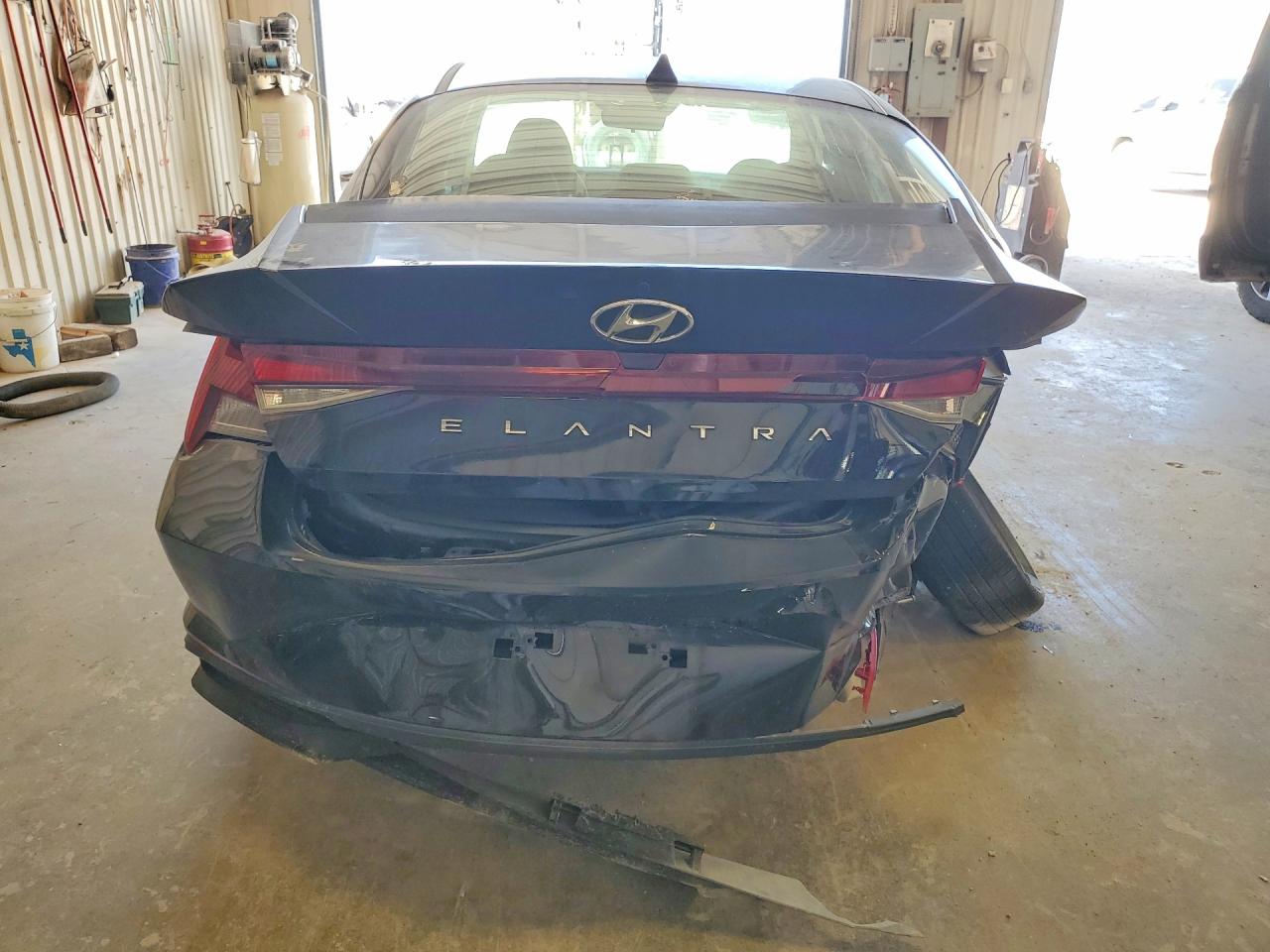 2023 Hyundai Elantra Se Black vin: KMHLL4AG1PU542407
