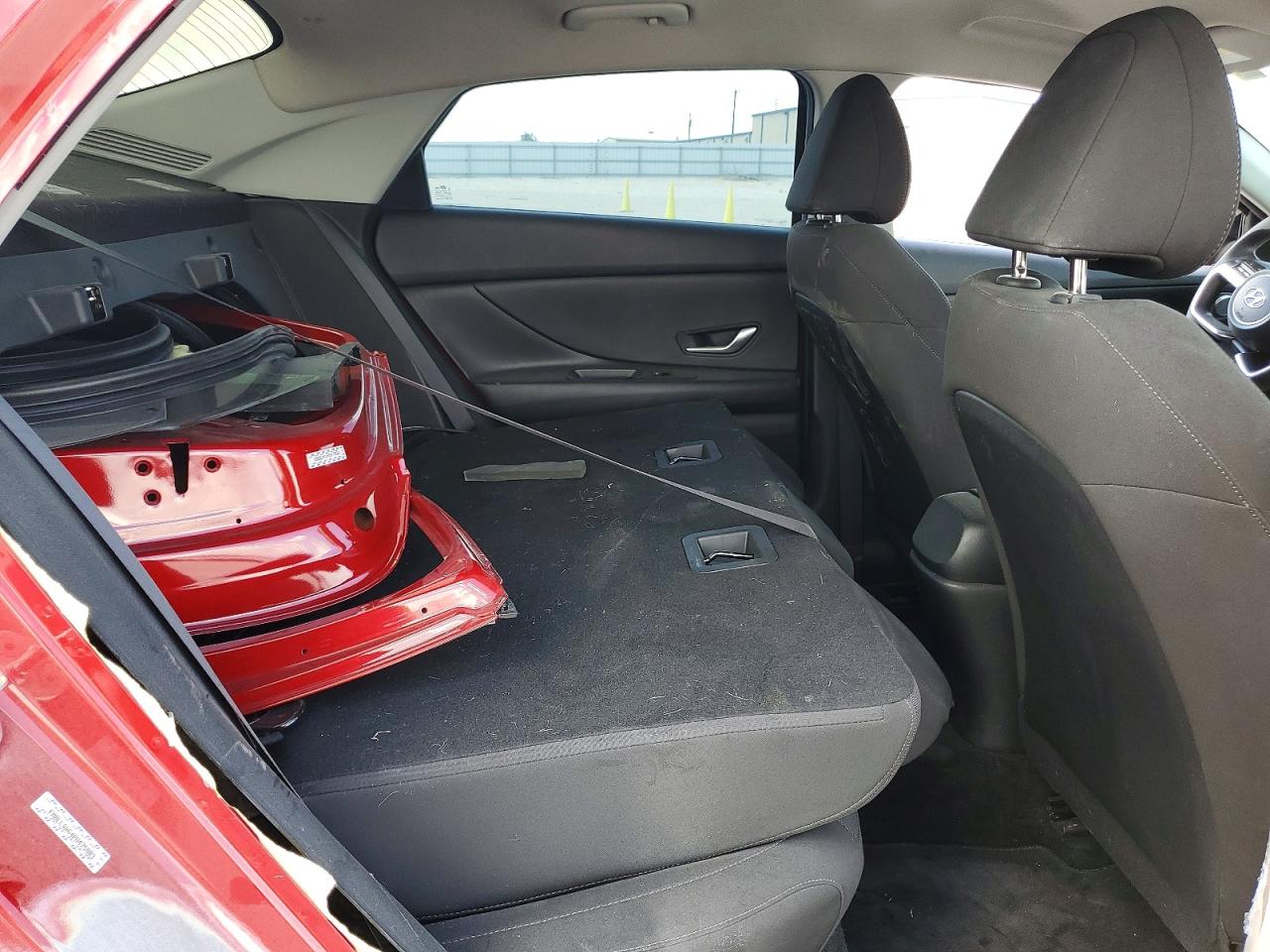 2023 Hyundai Elantra Red vin: KMHLL4AG4PU475883
