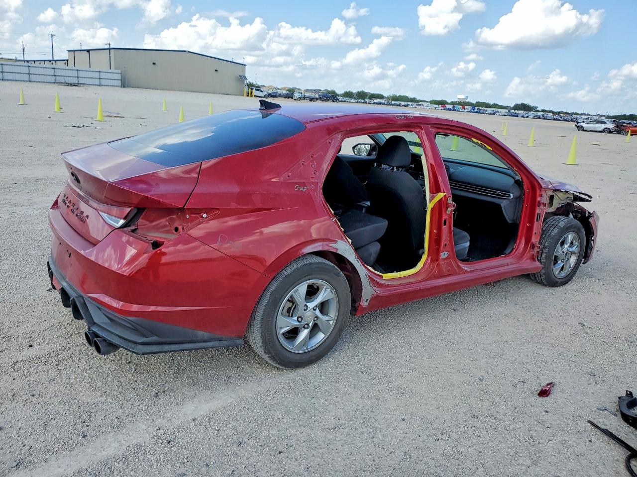 2023 Hyundai Elantra Red vin: KMHLL4AG4PU475883