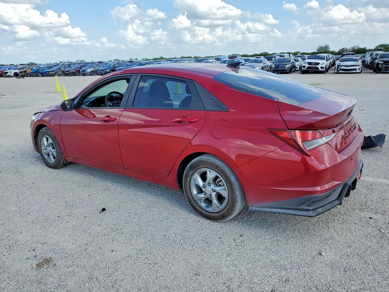 2023 Hyundai Elantra Red vin: KMHLL4AG4PU475883