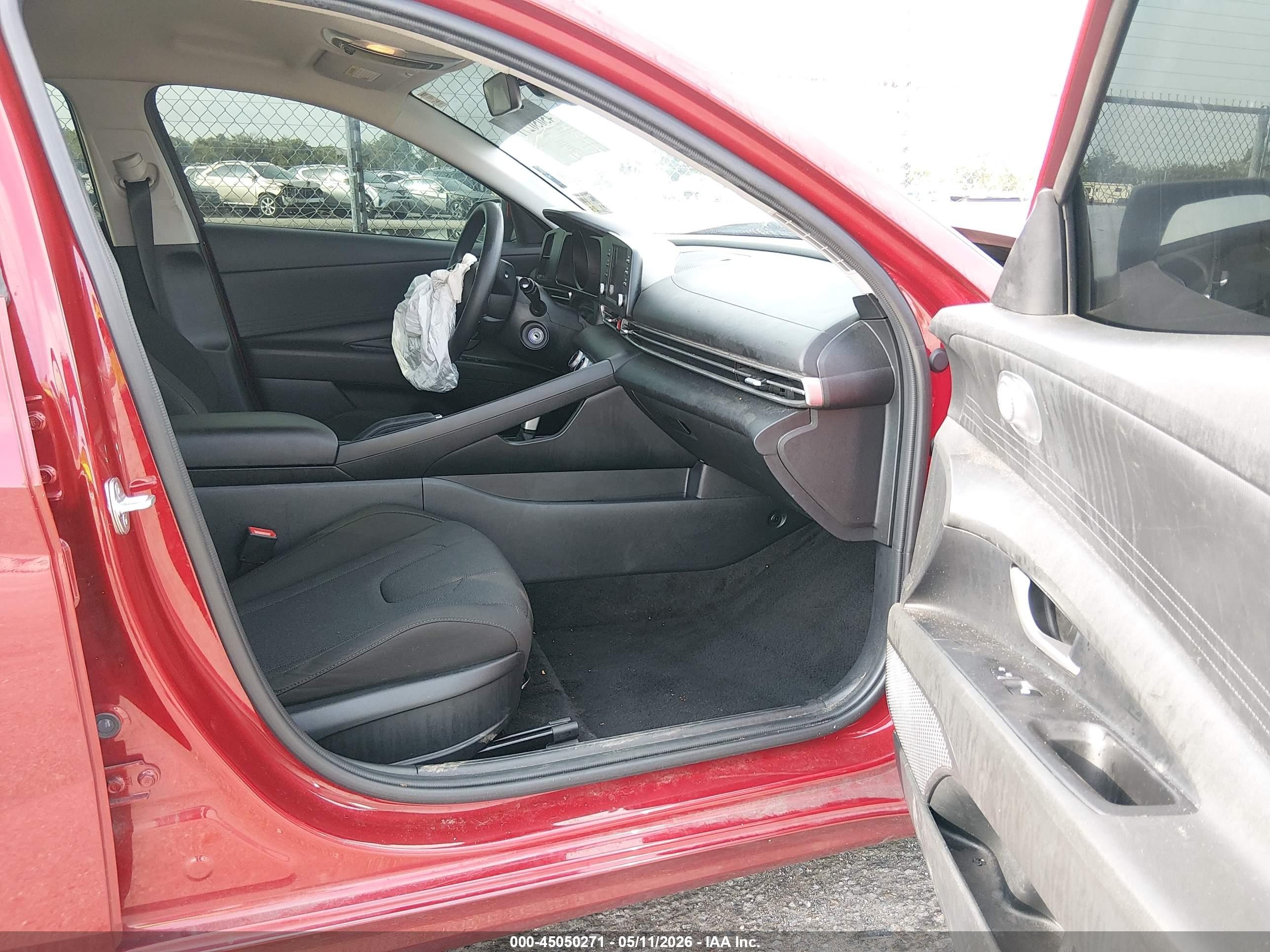 2023 Hyundai Elantra Se Red vin: KMHLL4AG6PU632376