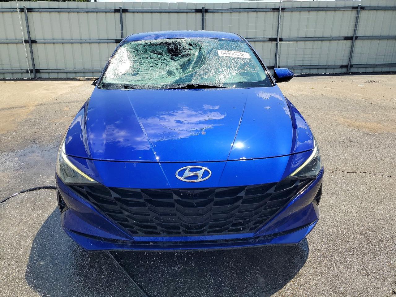 2022 Hyundai Elantra Se Blue vin: KMHLL4AG9NU329167