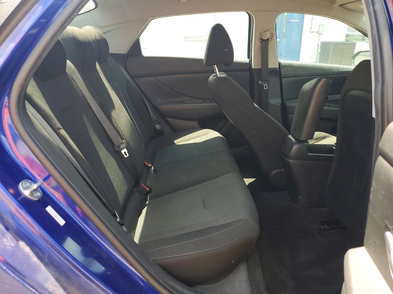2022 Hyundai Elantra Se Blue vin: KMHLL4AG9NU329167