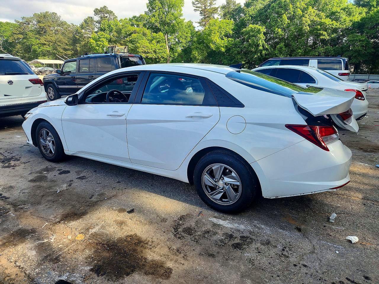 2024 Hyundai Elantra Se White vin: KMHLL4DG0RU659720