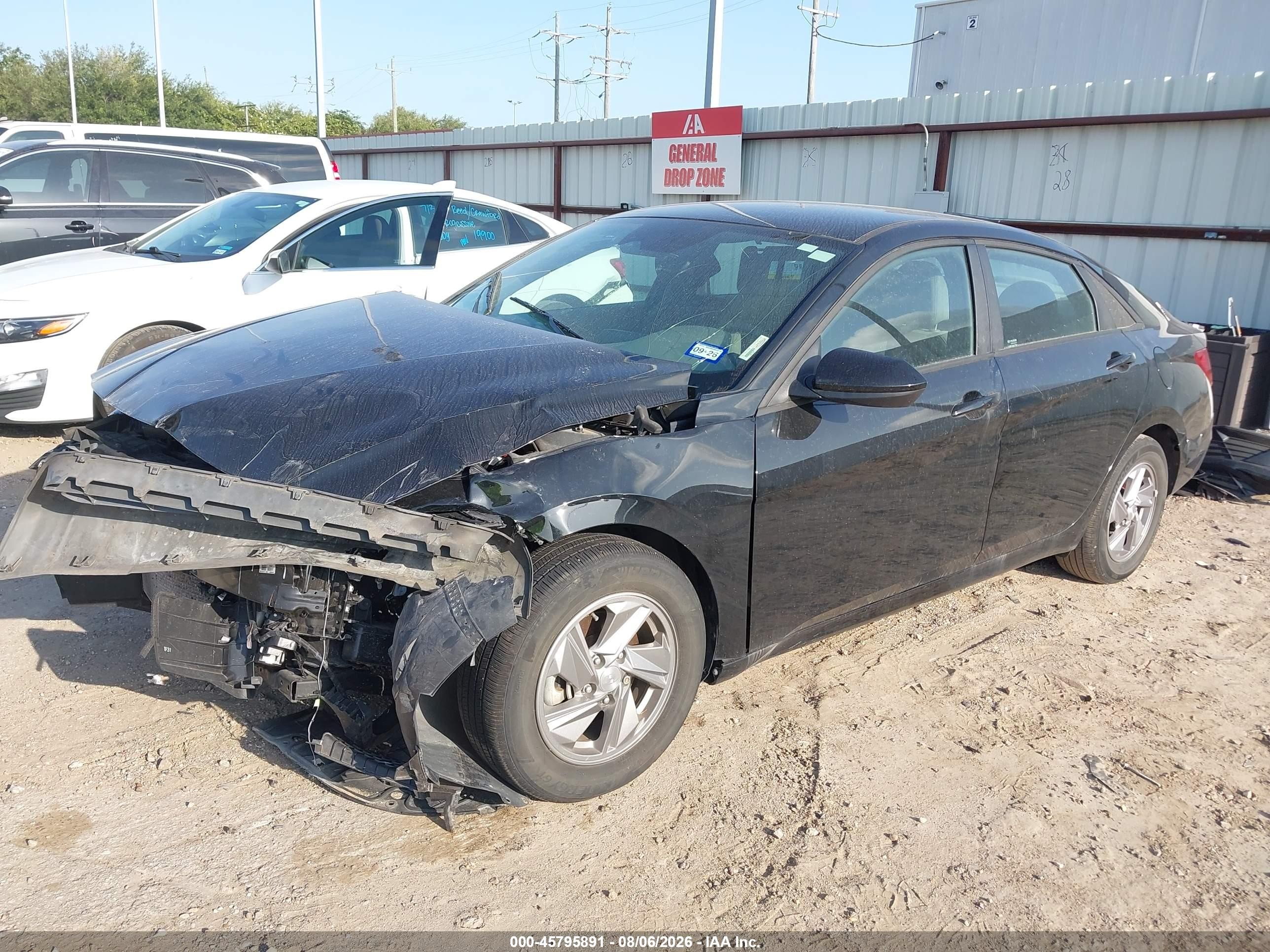 2025 Hyundai Elantra Se Black vin: KMHLL4DG0SU856893