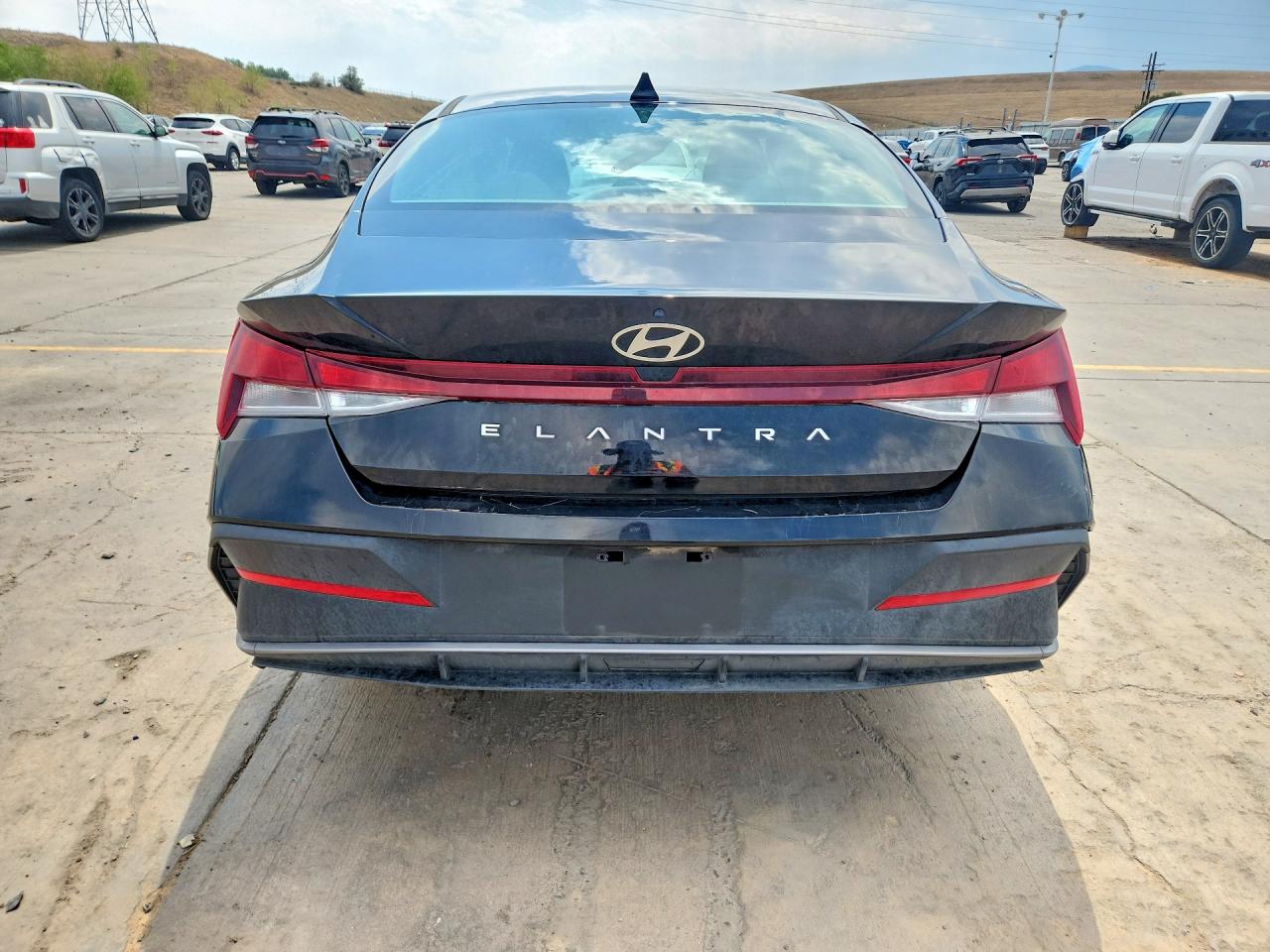 2024 Hyundai Elantra Se Black vin: KMHLL4DG1RU824724