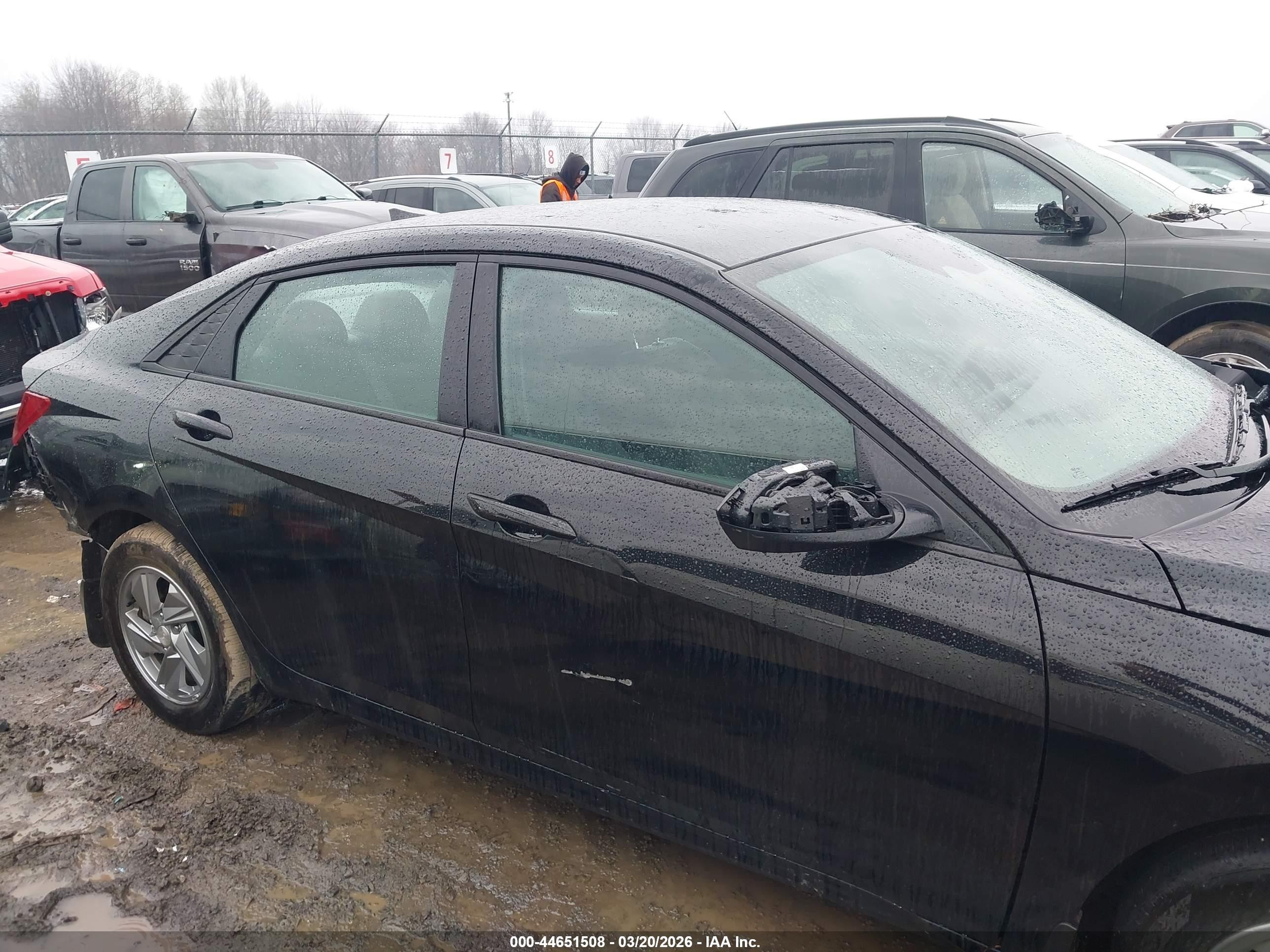 2025 Hyundai Elantra Se Черный vin: KMHLL4DG1SU002110