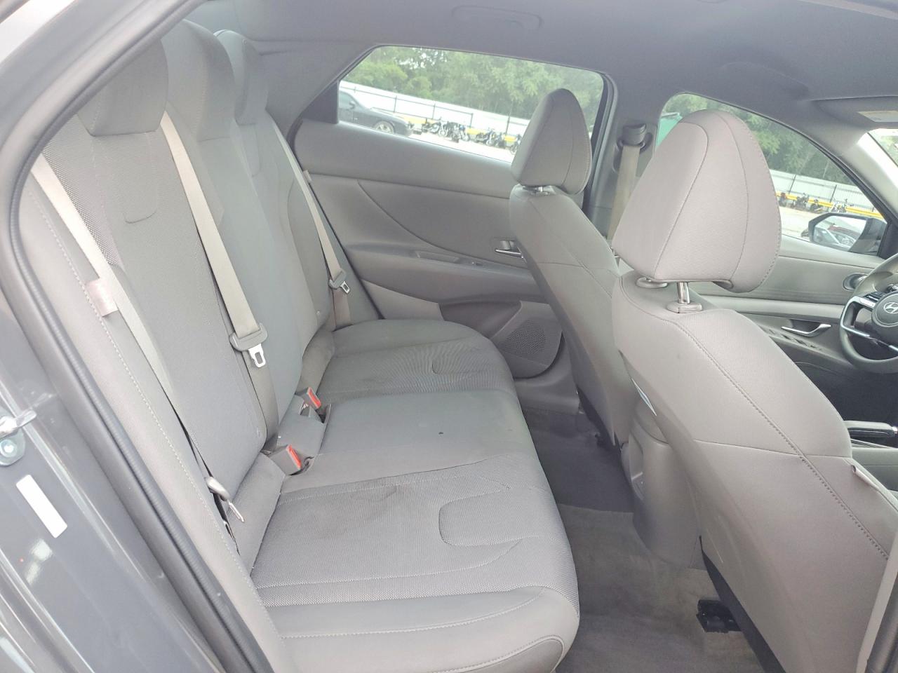 2024 Hyundai Elantra Se Gray vin: KMHLL4DG2RU794567