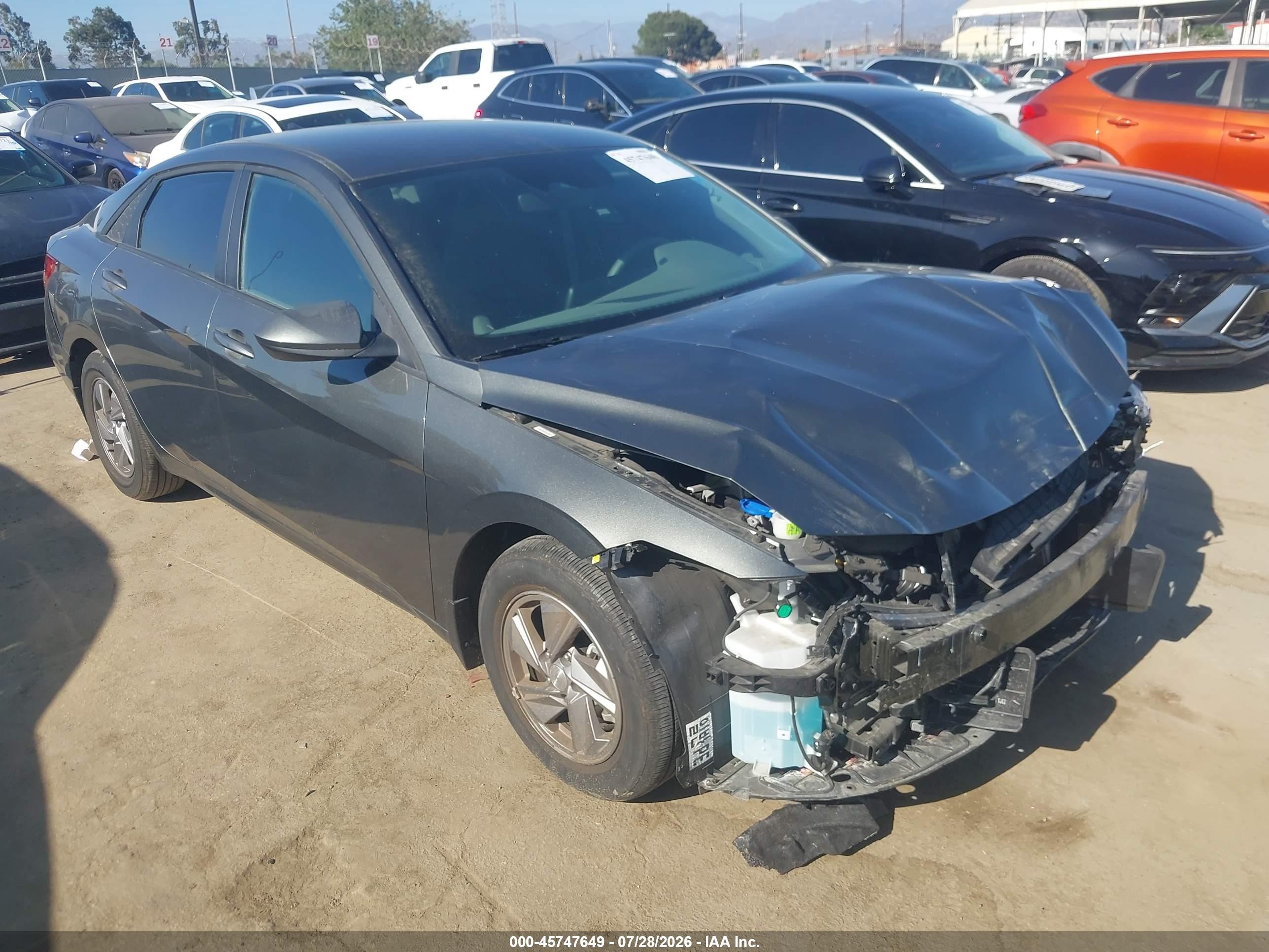 2025 Hyundai Elantra Se Gray vin: KMHLL4DG2SU911893