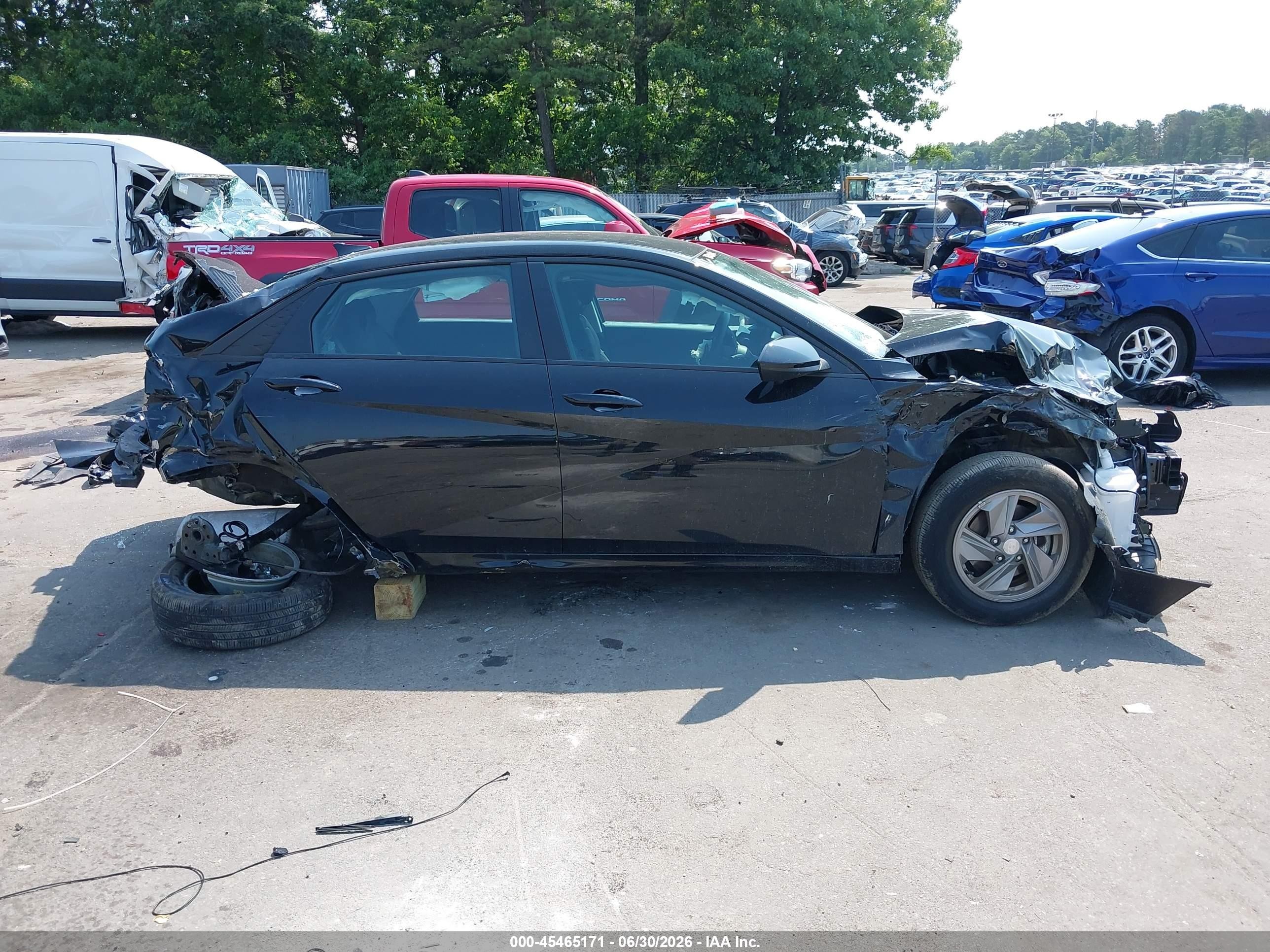 2025 Hyundai Elantra Se Black vin: KMHLL4DG2SU913594