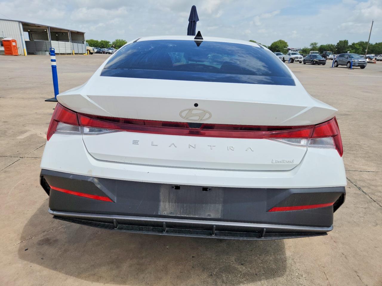2024 Hyundai Elantra Se White vin: KMHLL4DG3RU828340