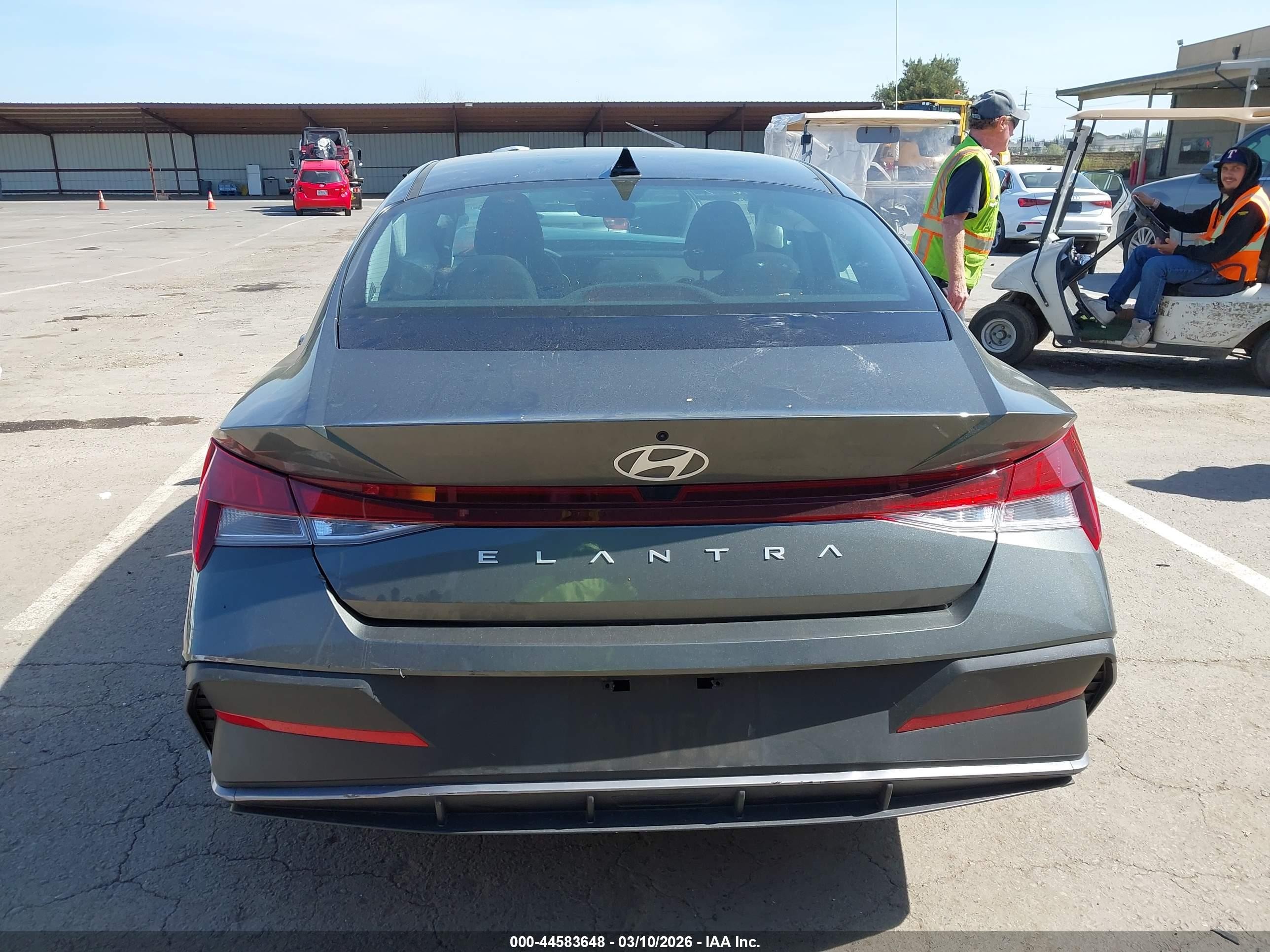 2024 Hyundai Elantra Se Gray vin: KMHLL4DG7RU776663