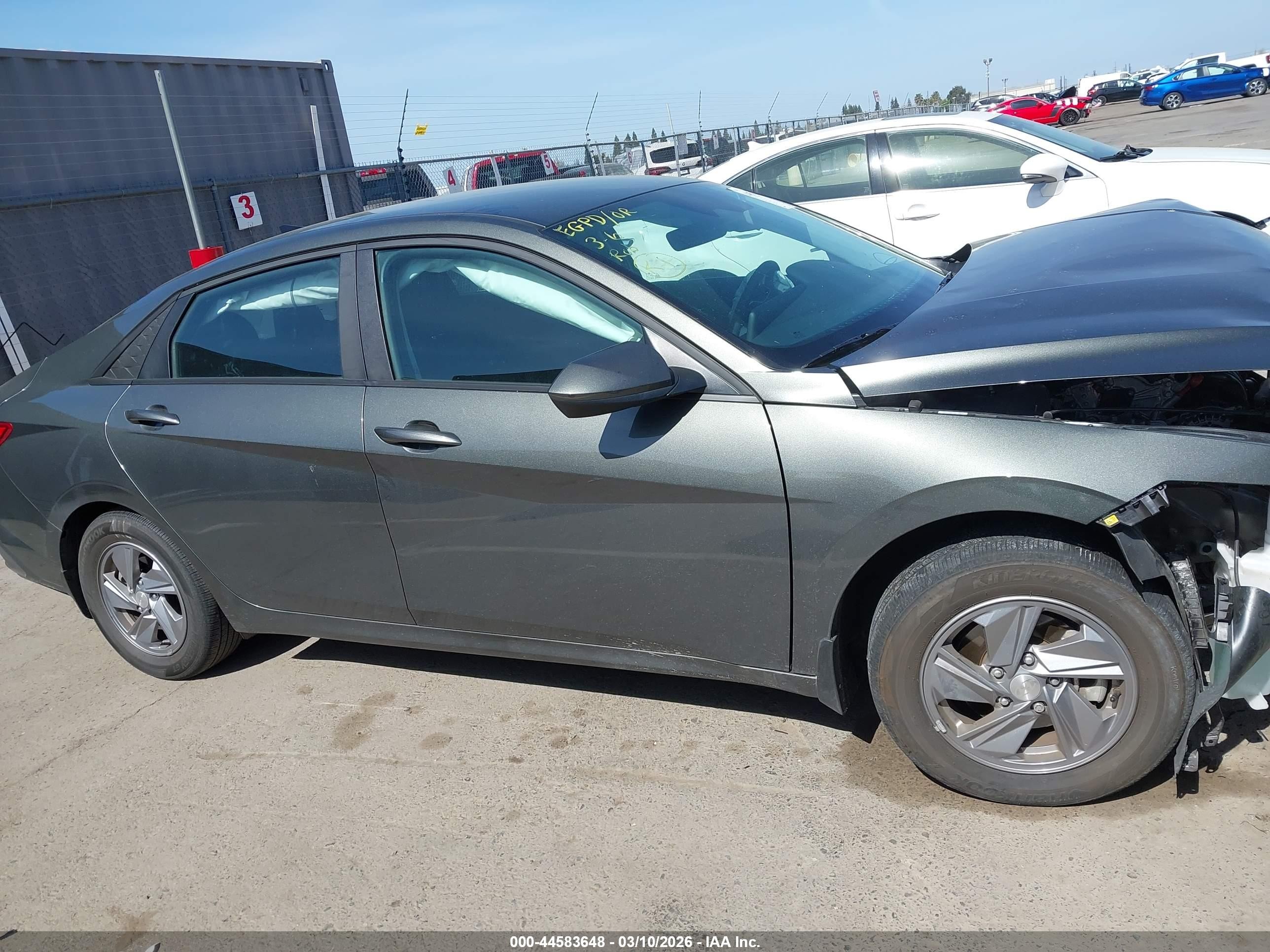 2024 Hyundai Elantra Se Gray vin: KMHLL4DG7RU776663