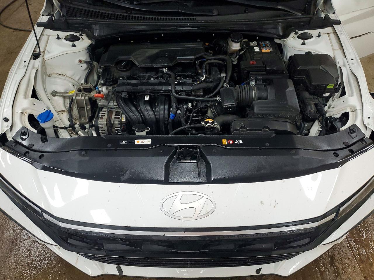2024 Hyundai Elantra Se White vin: KMHLL4DG7RU785279