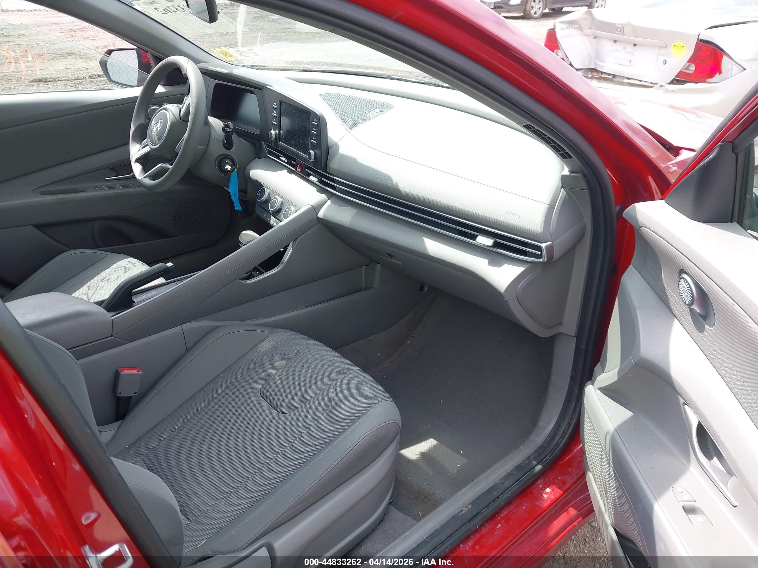 2024 Hyundai Elantra Se Red vin: KMHLL4DG7RU845772